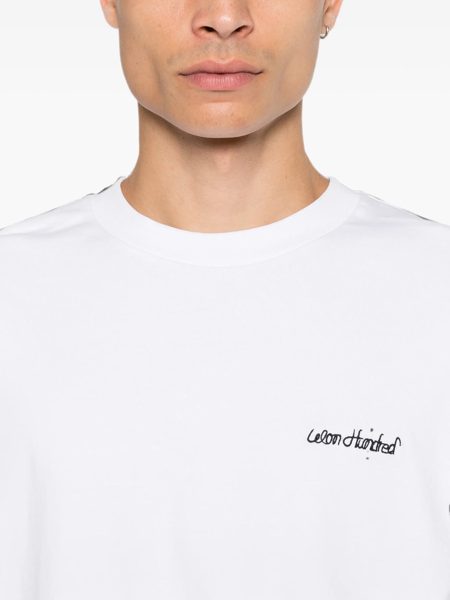 logo-embroidered T-shirt