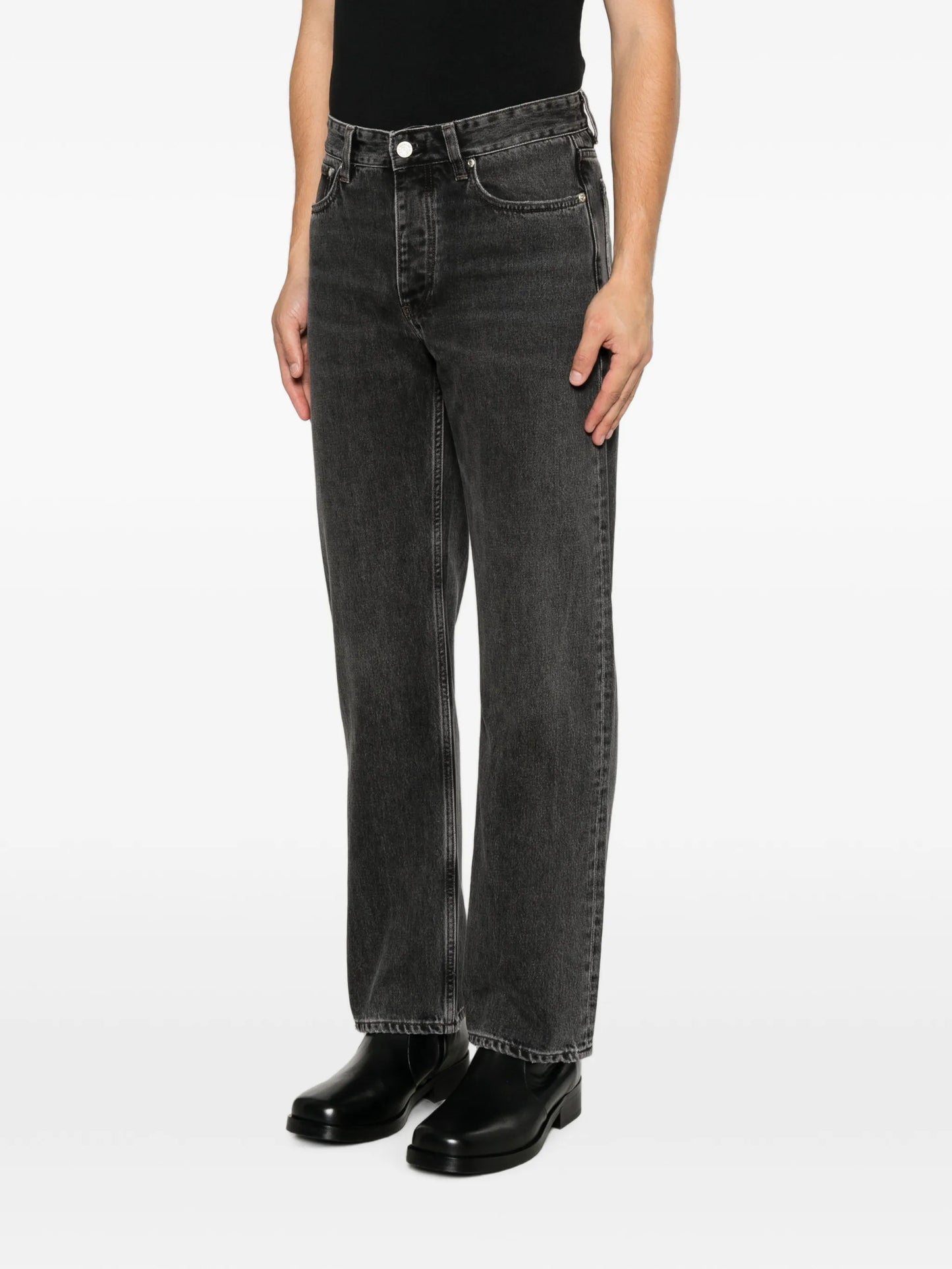 Steve belt-loop jeans
