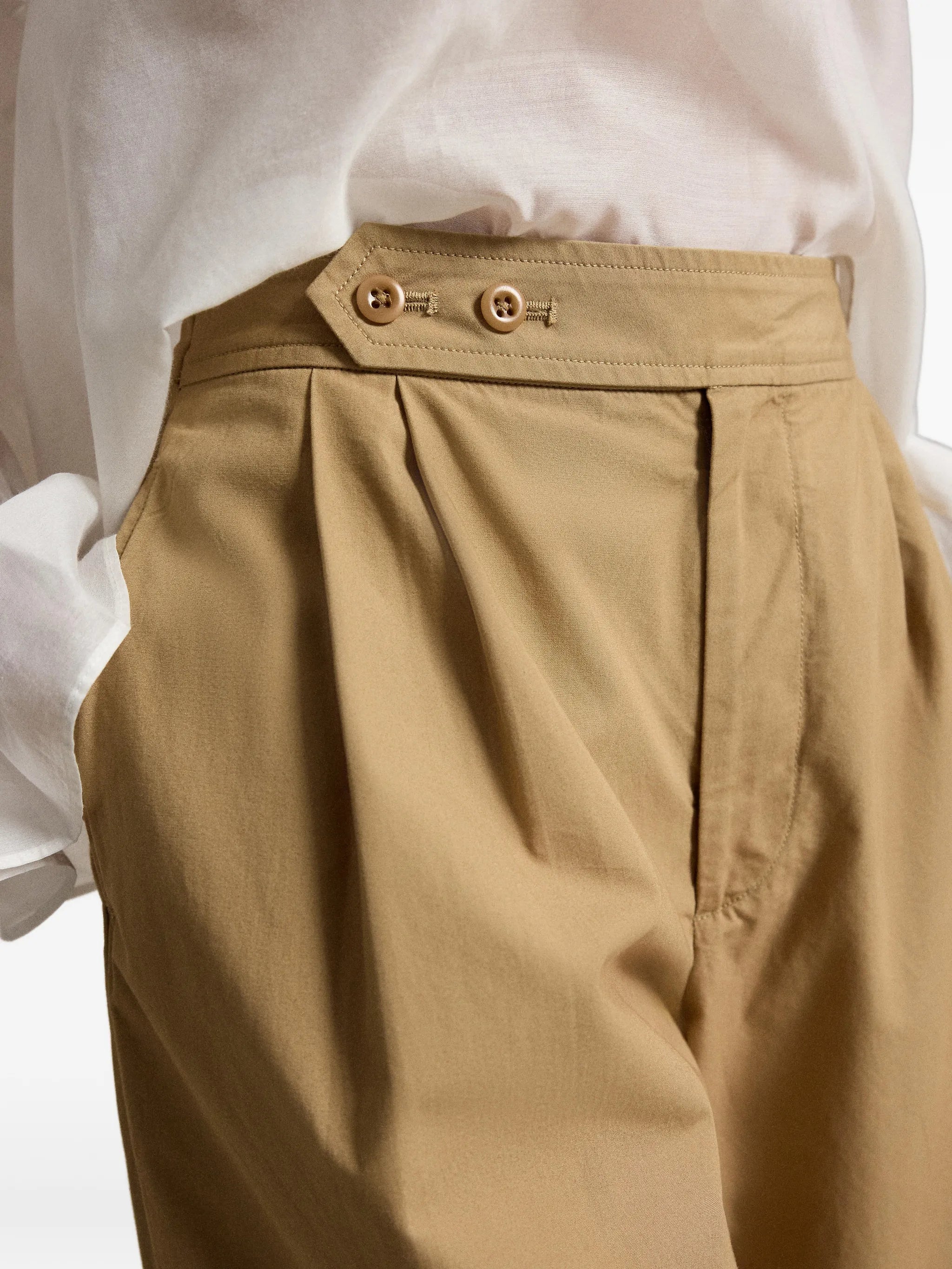 pleated wide-leg trousers