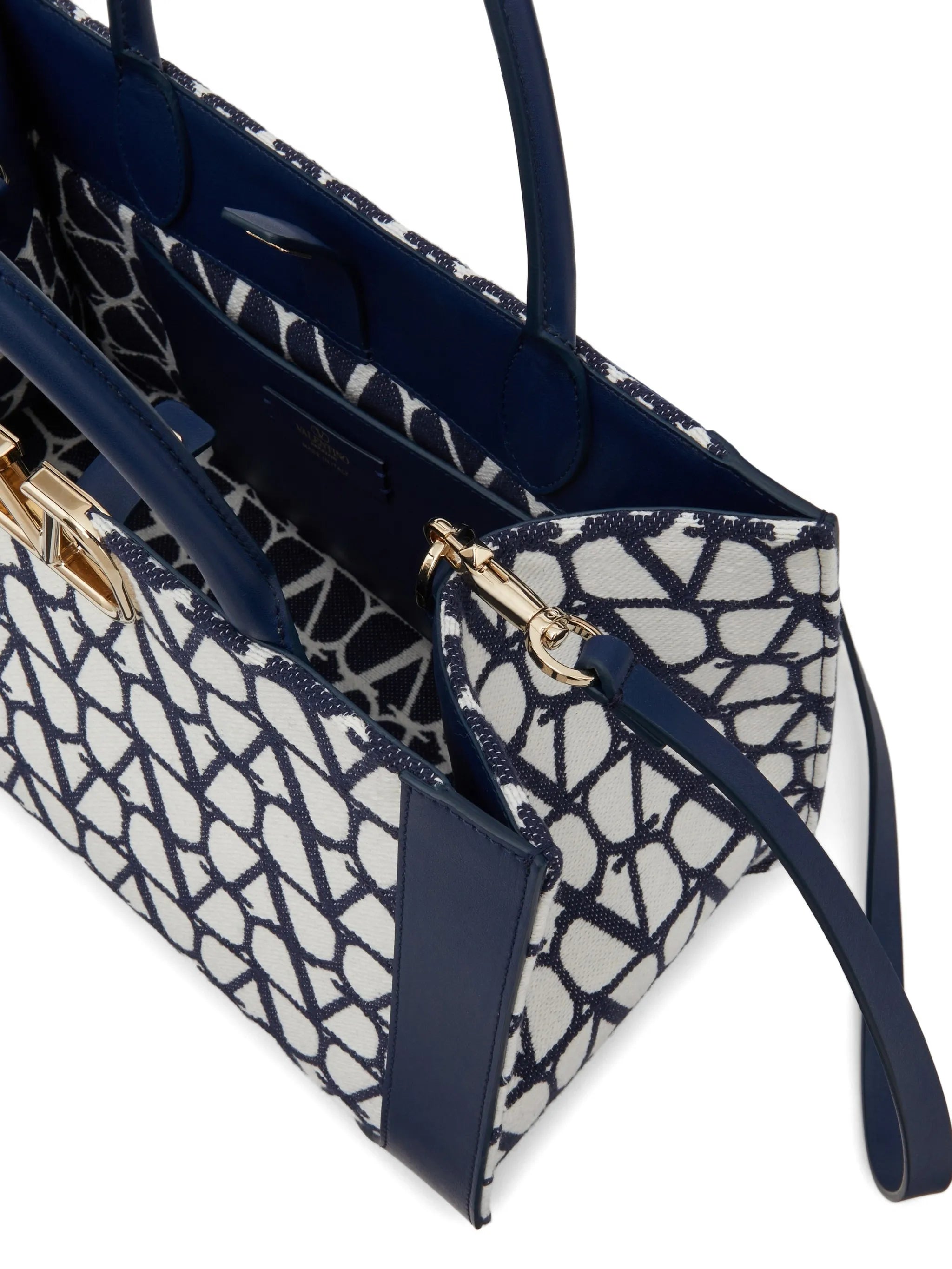 medium VLogo Signature handbag in cotton Toile Iconographe