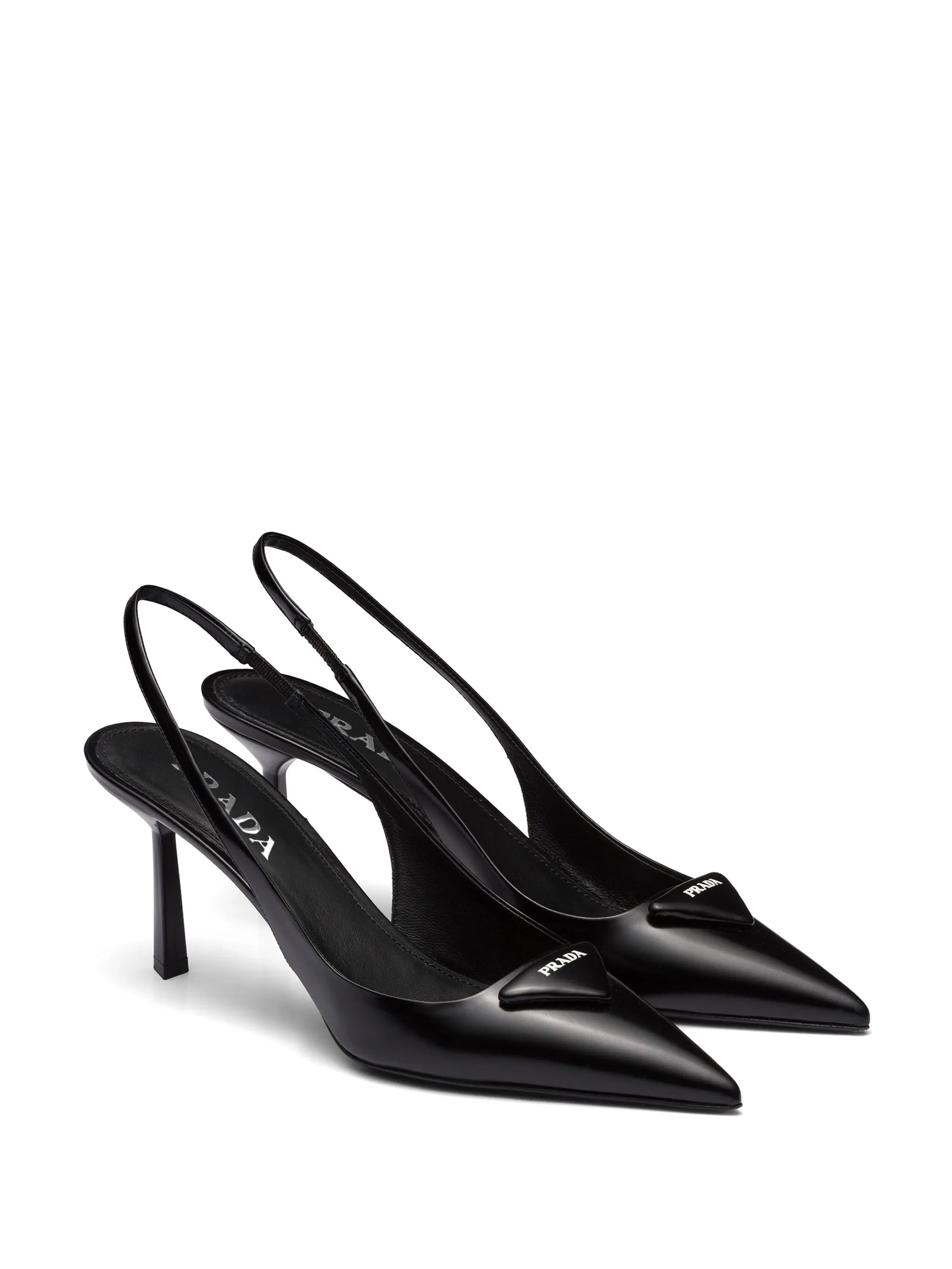 75mm triangle-logo pumps
