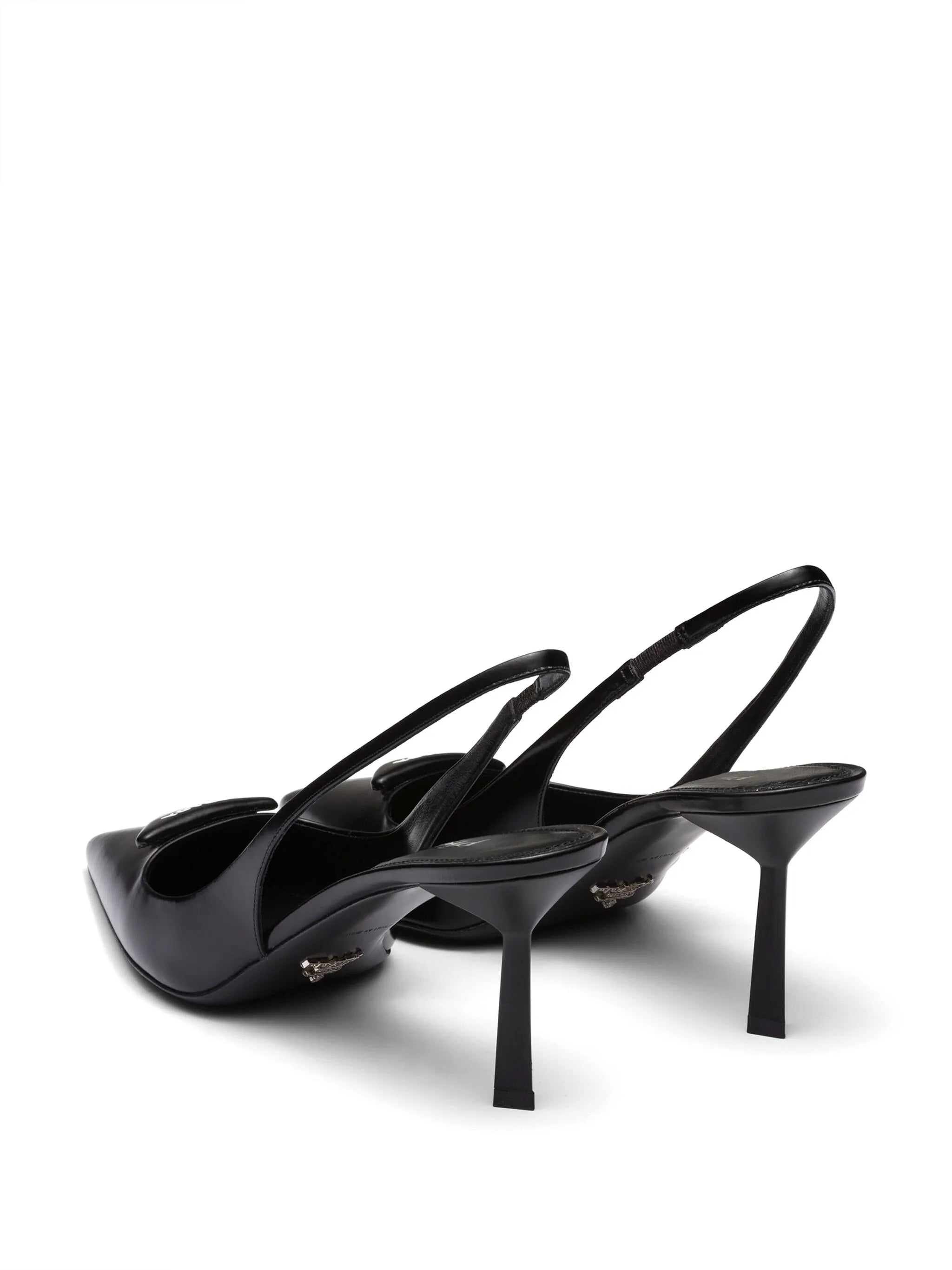 75mm triangle-logo pumps