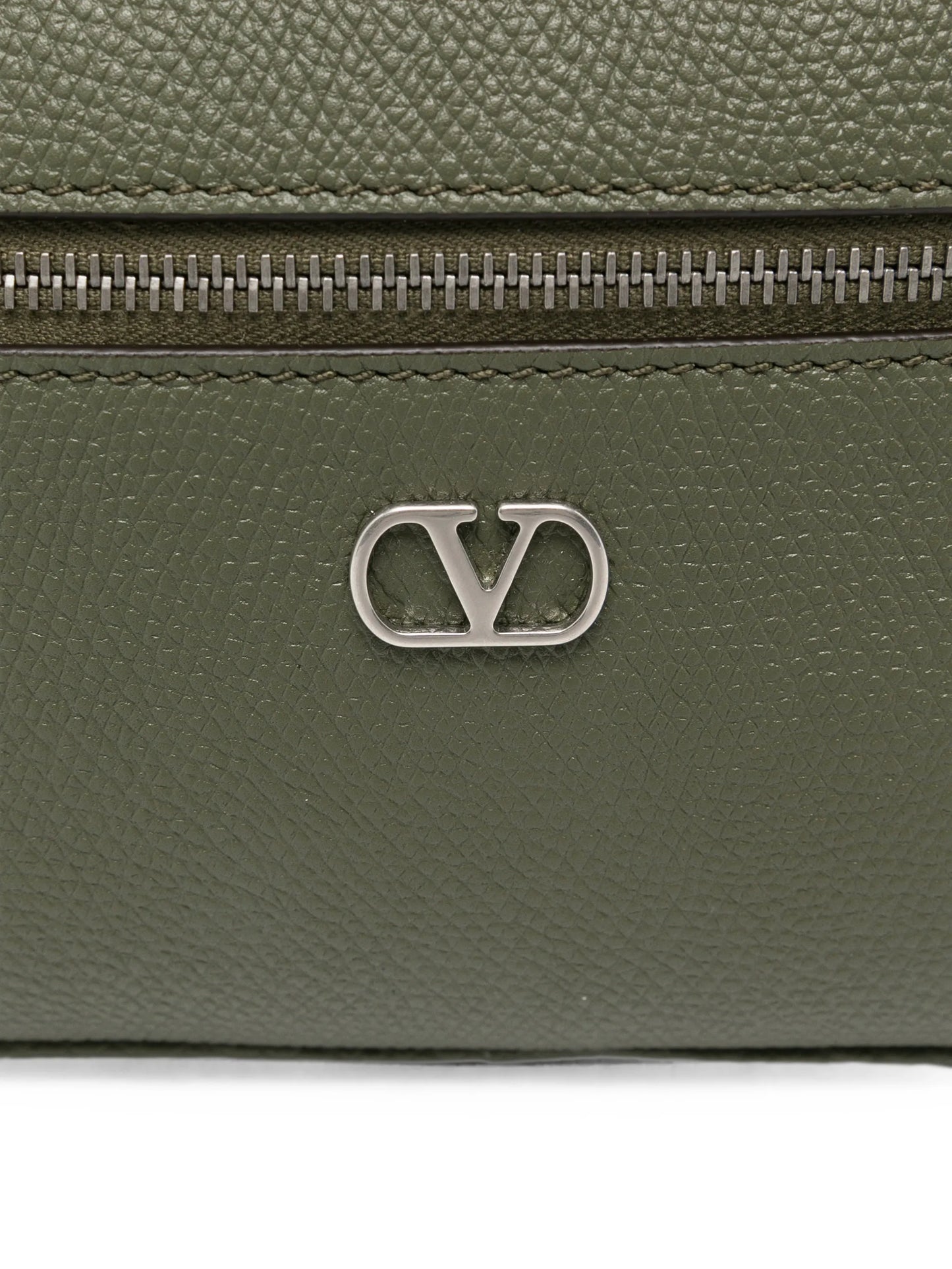 VLogo Signature leather shoulder bag