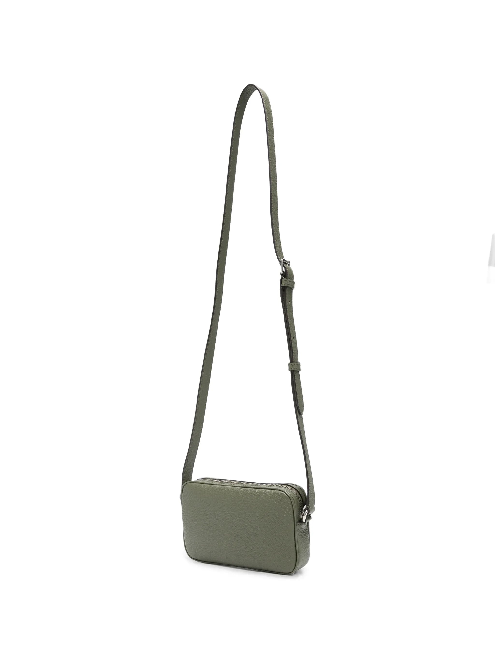 VLogo Signature leather shoulder bag