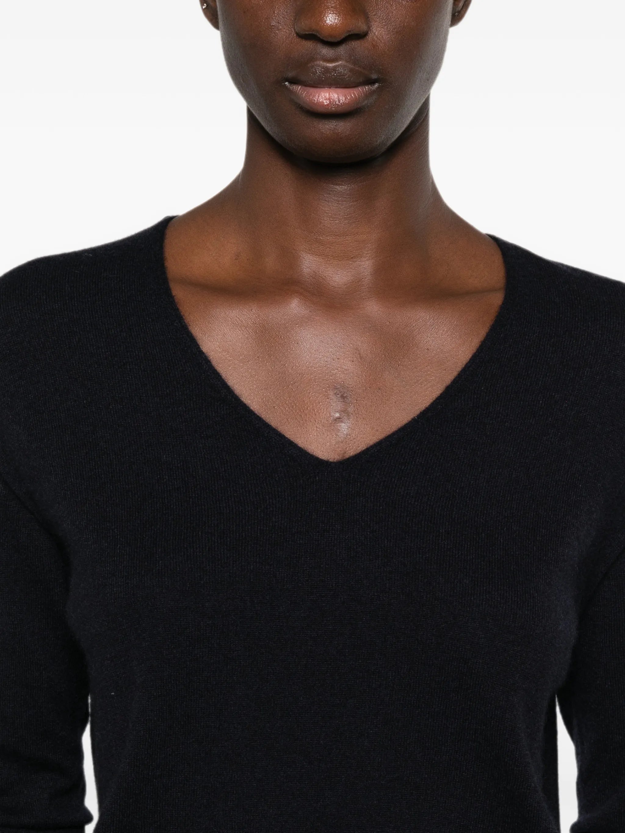 Orchidea V-neck sweater