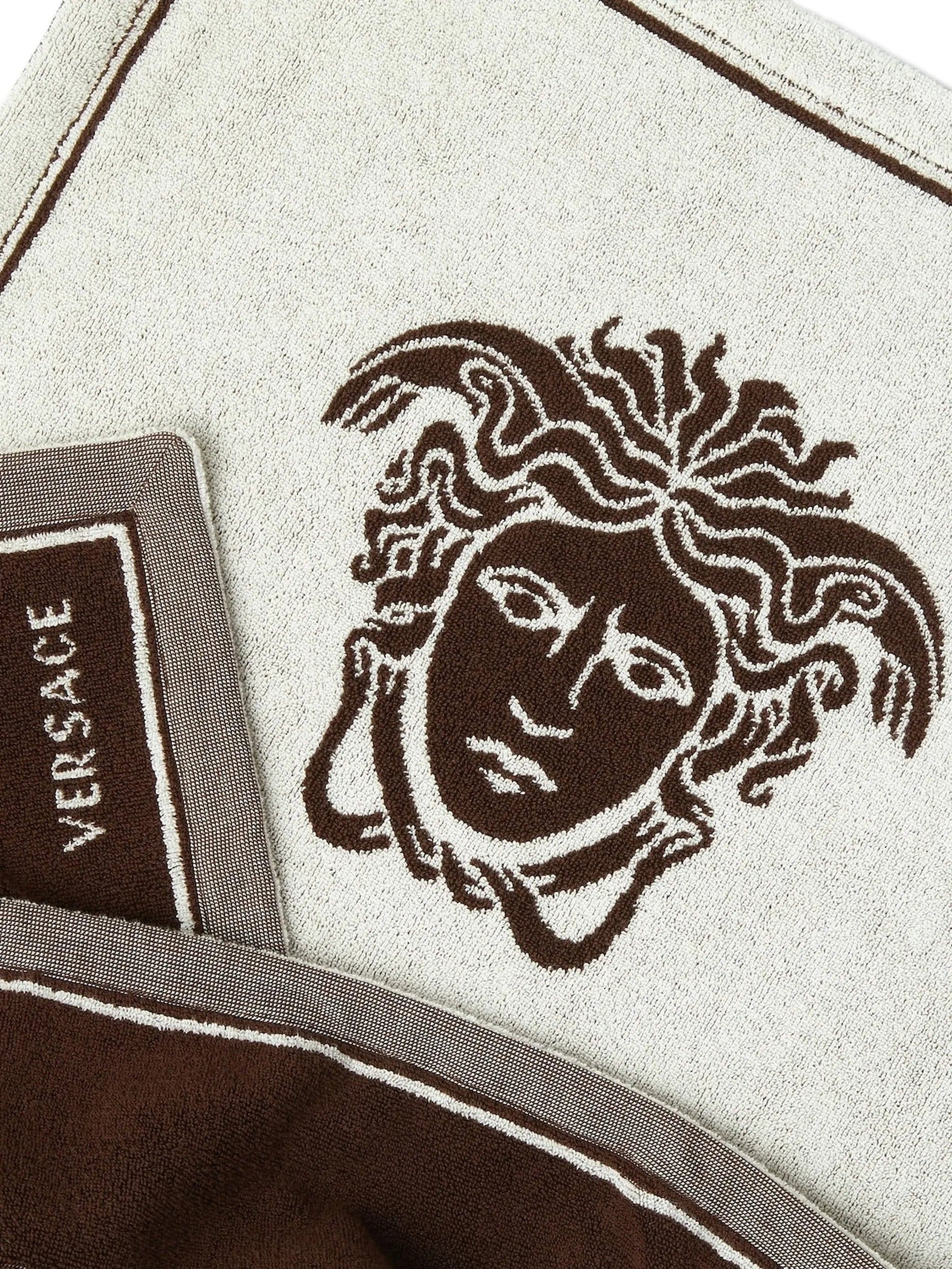 terry jacquard Medusa bath towel