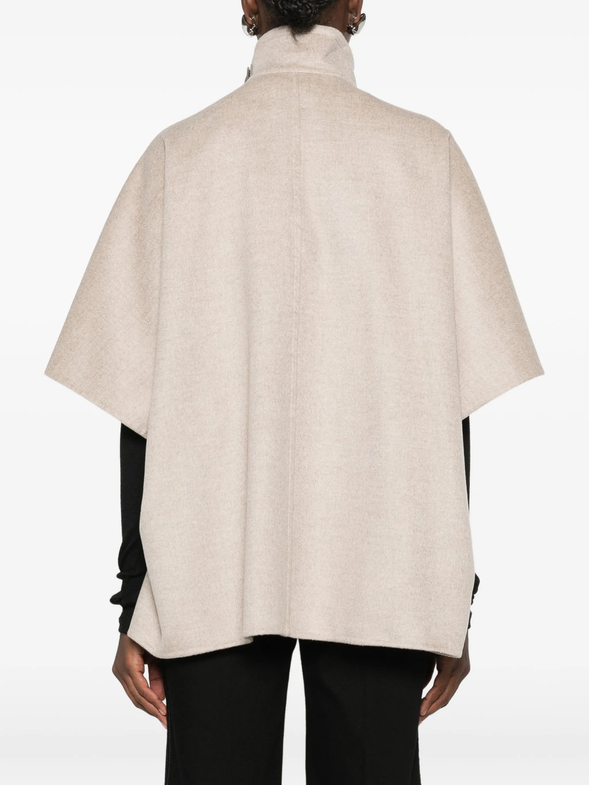 Derrik cape
