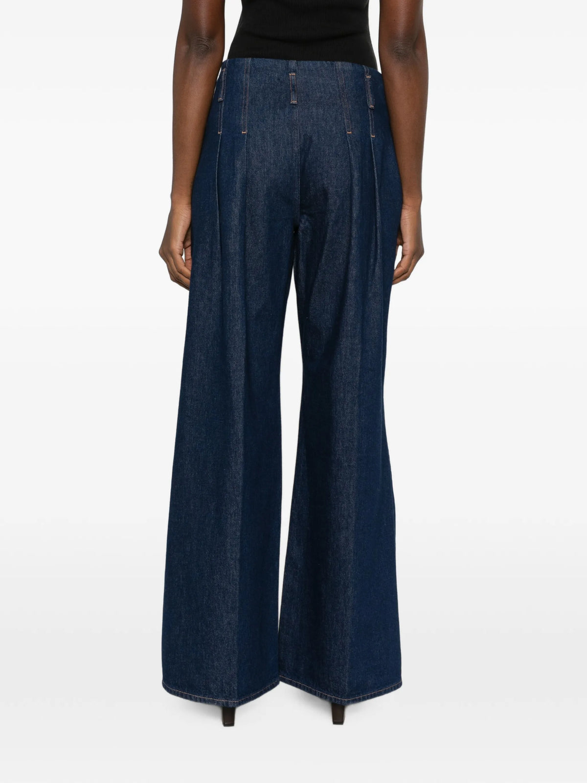 pleated wide-leg jeans