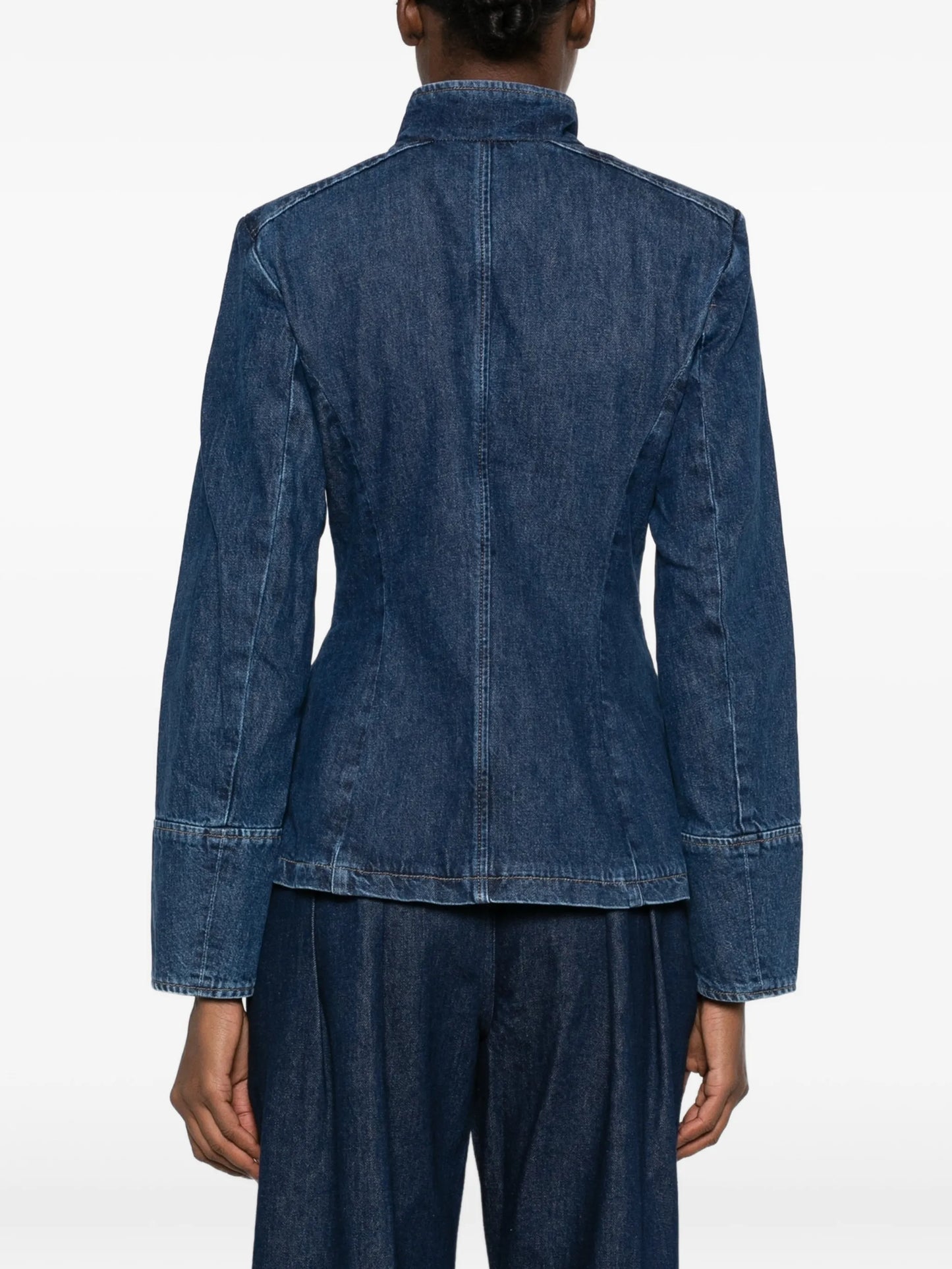 burron-fasteningdenim jacket