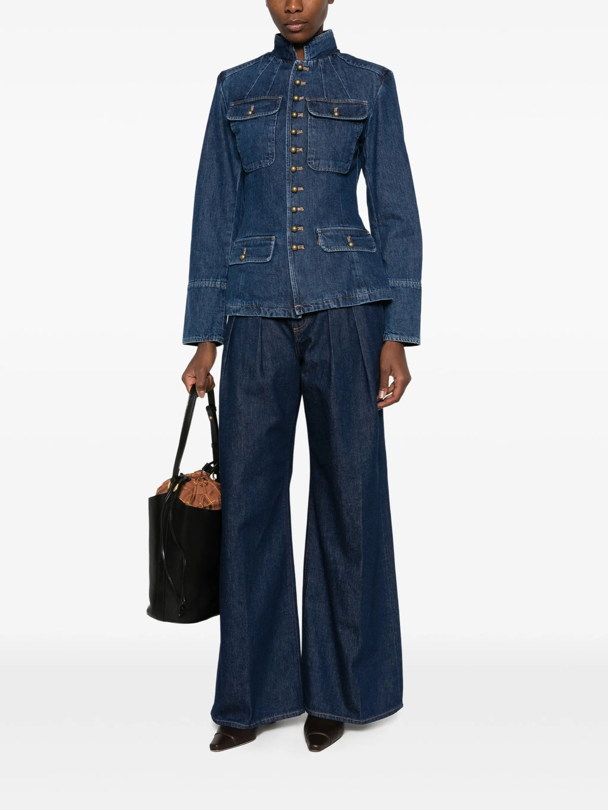 burron-fasteningdenim jacket