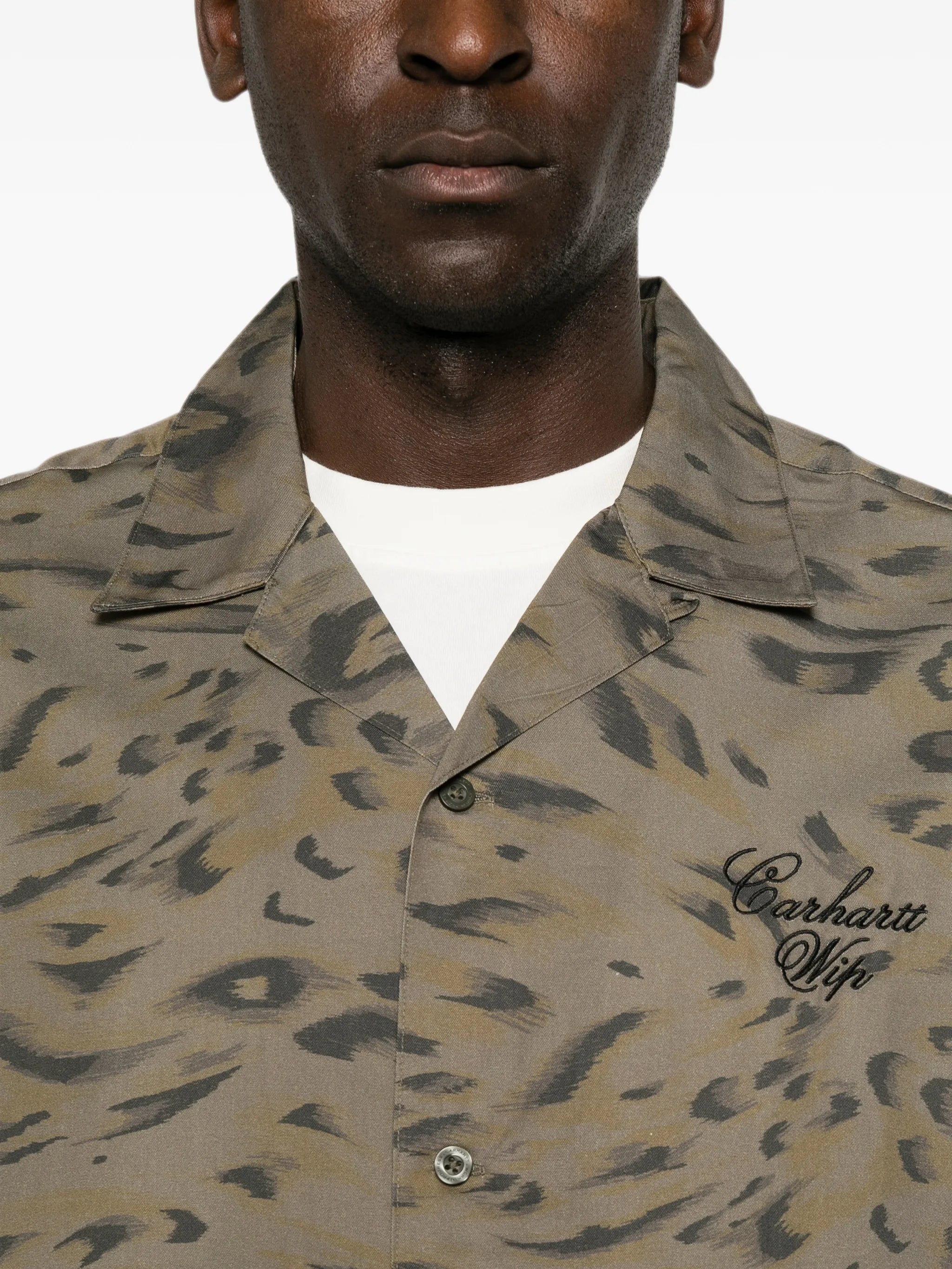 short-sleeve Travon shirt