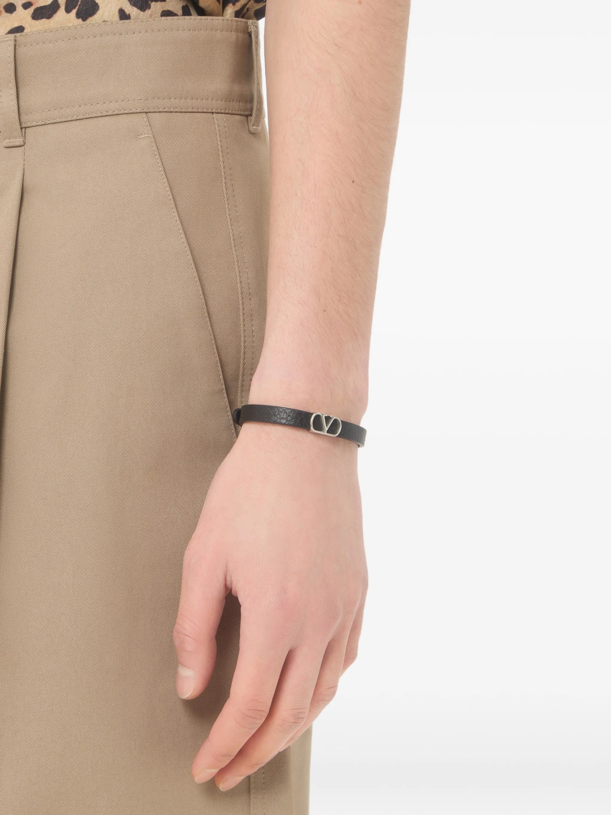 VLogo Signature leather bracelet
