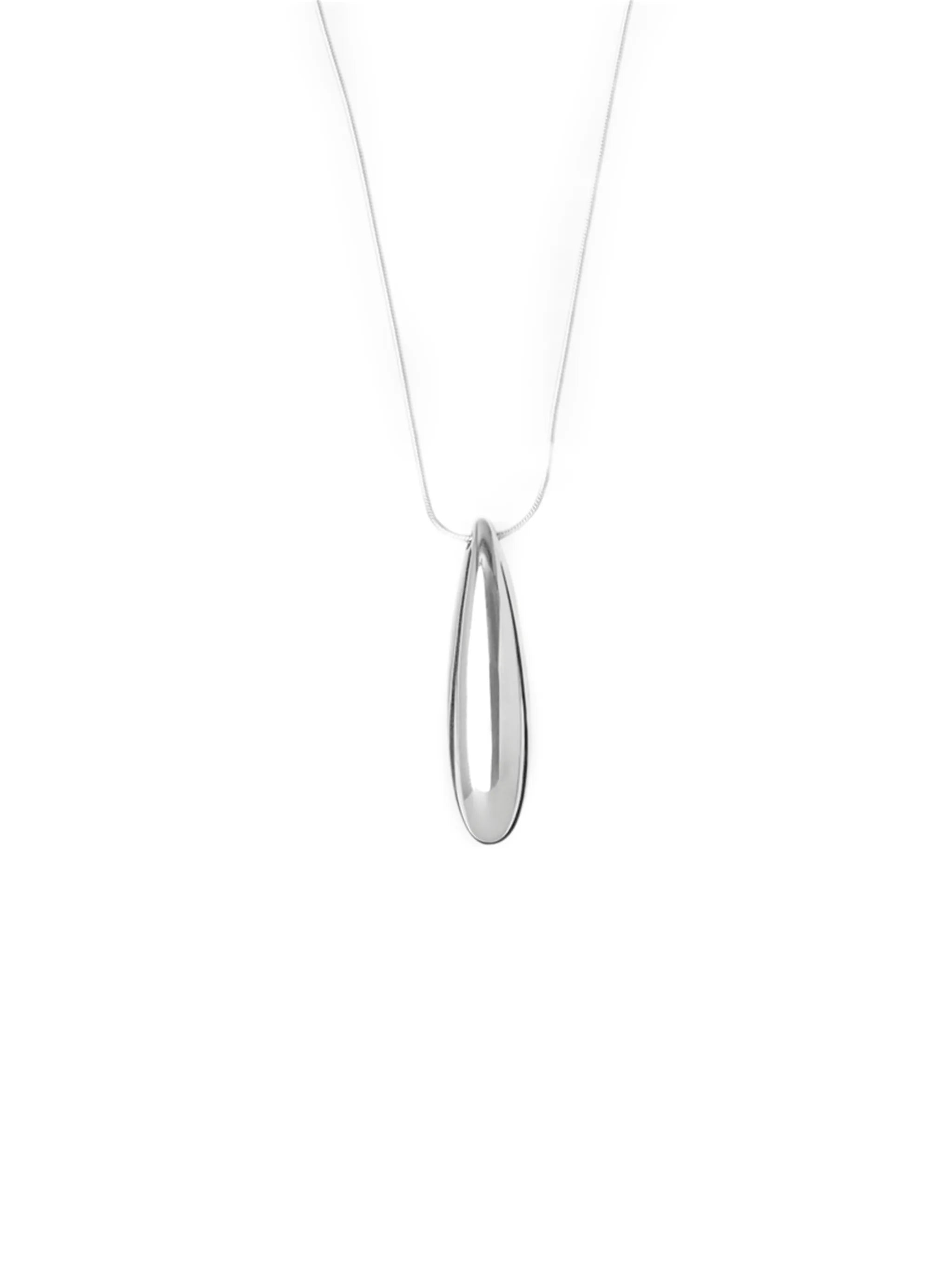 The Dolly pendant necklace