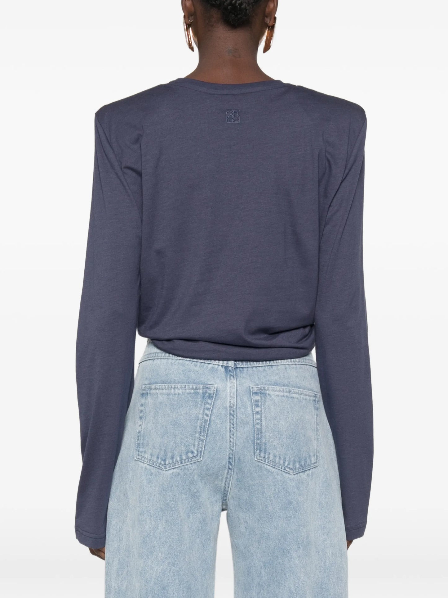padded-shoulder knotted T-shirt