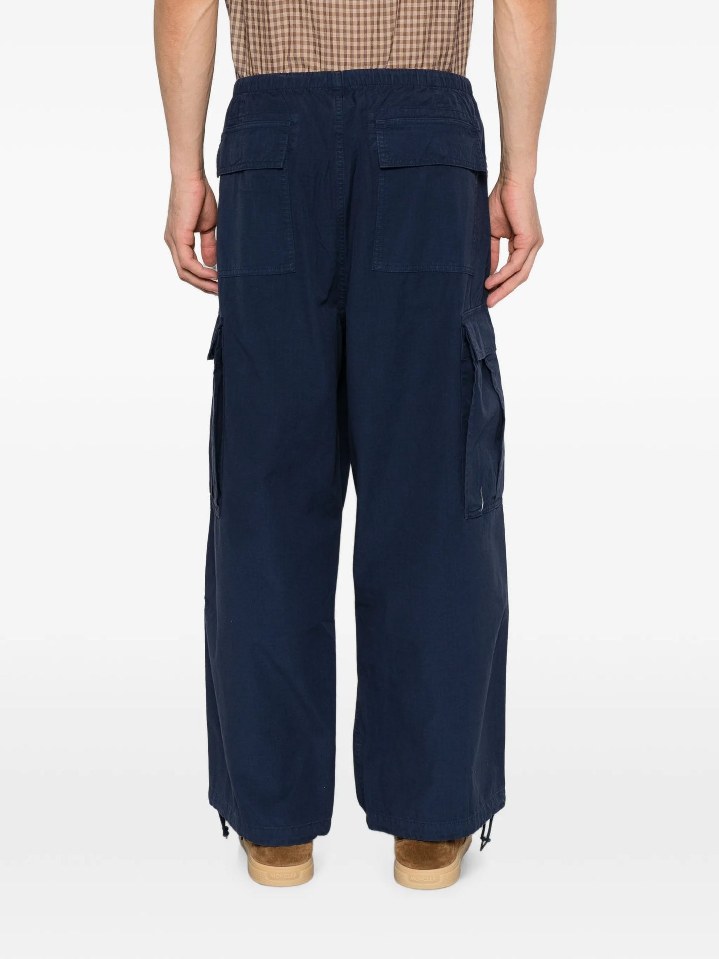 elasticated-waistband trousers