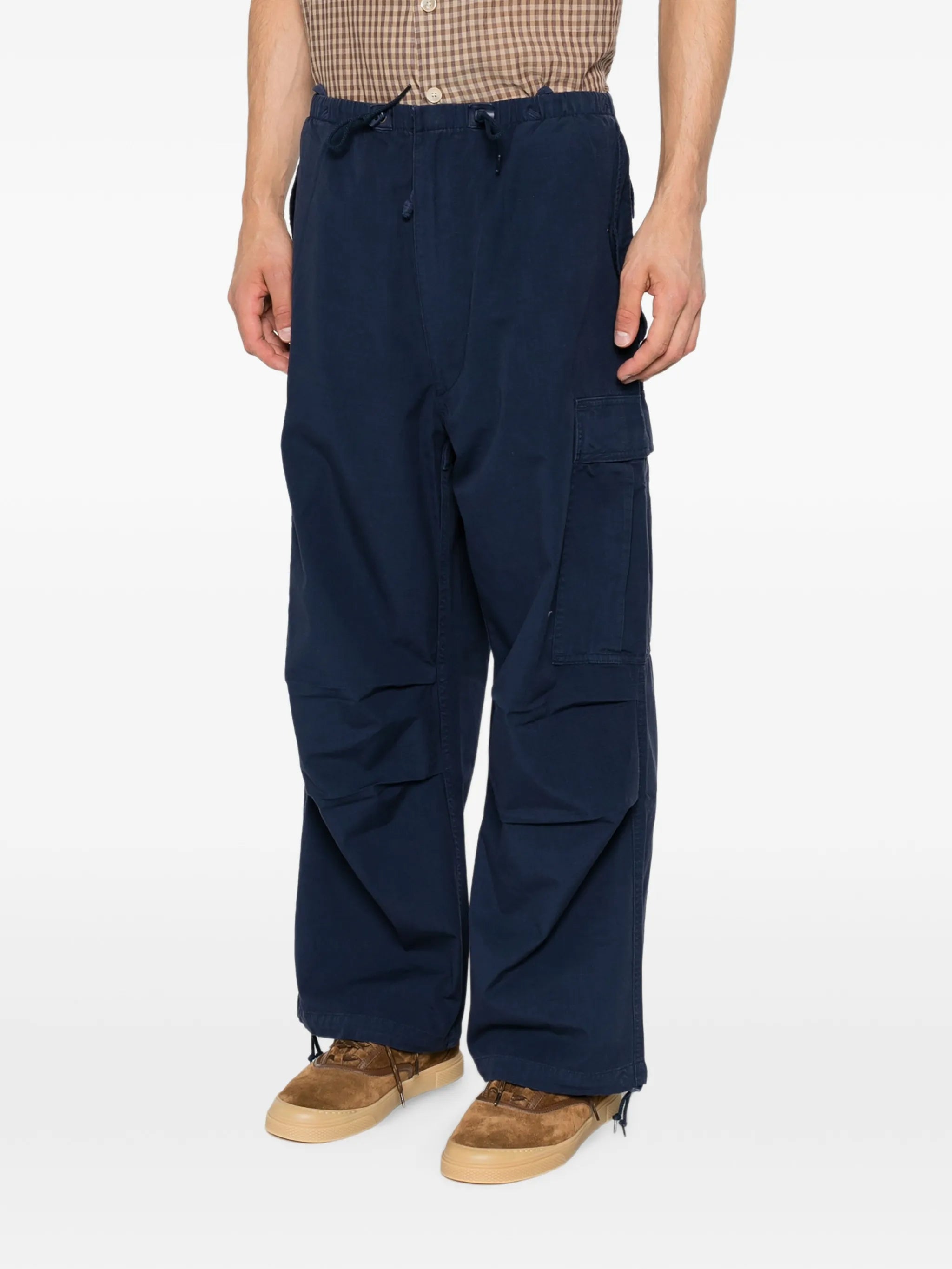 elasticated-waistband trousers