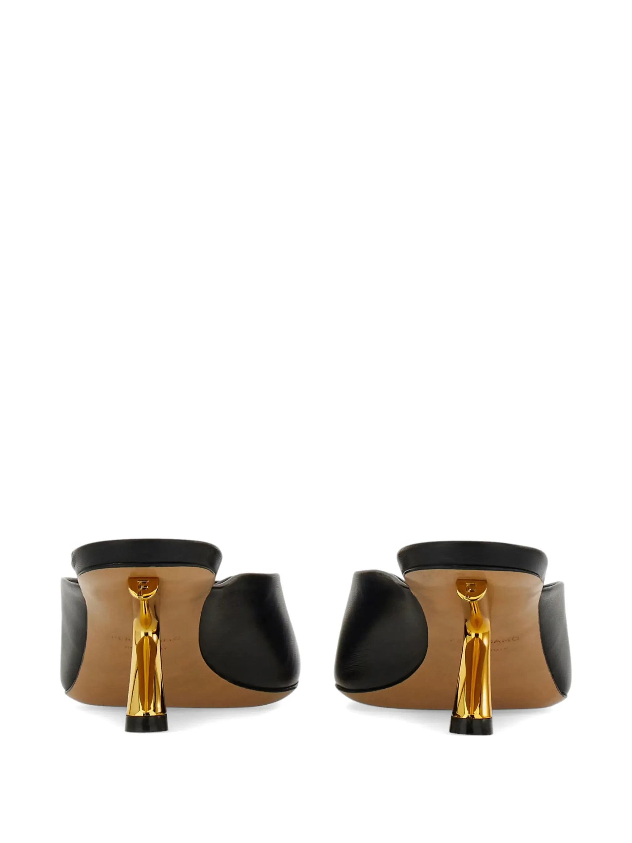 S-shaped heels slides