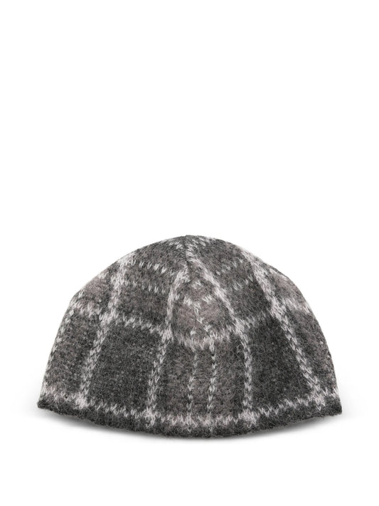 check-pattern beanie hat