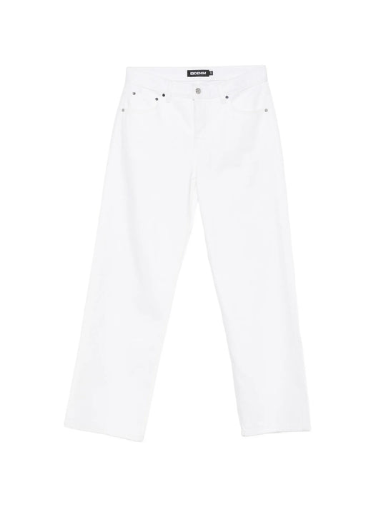 belt-loop baggy jeans