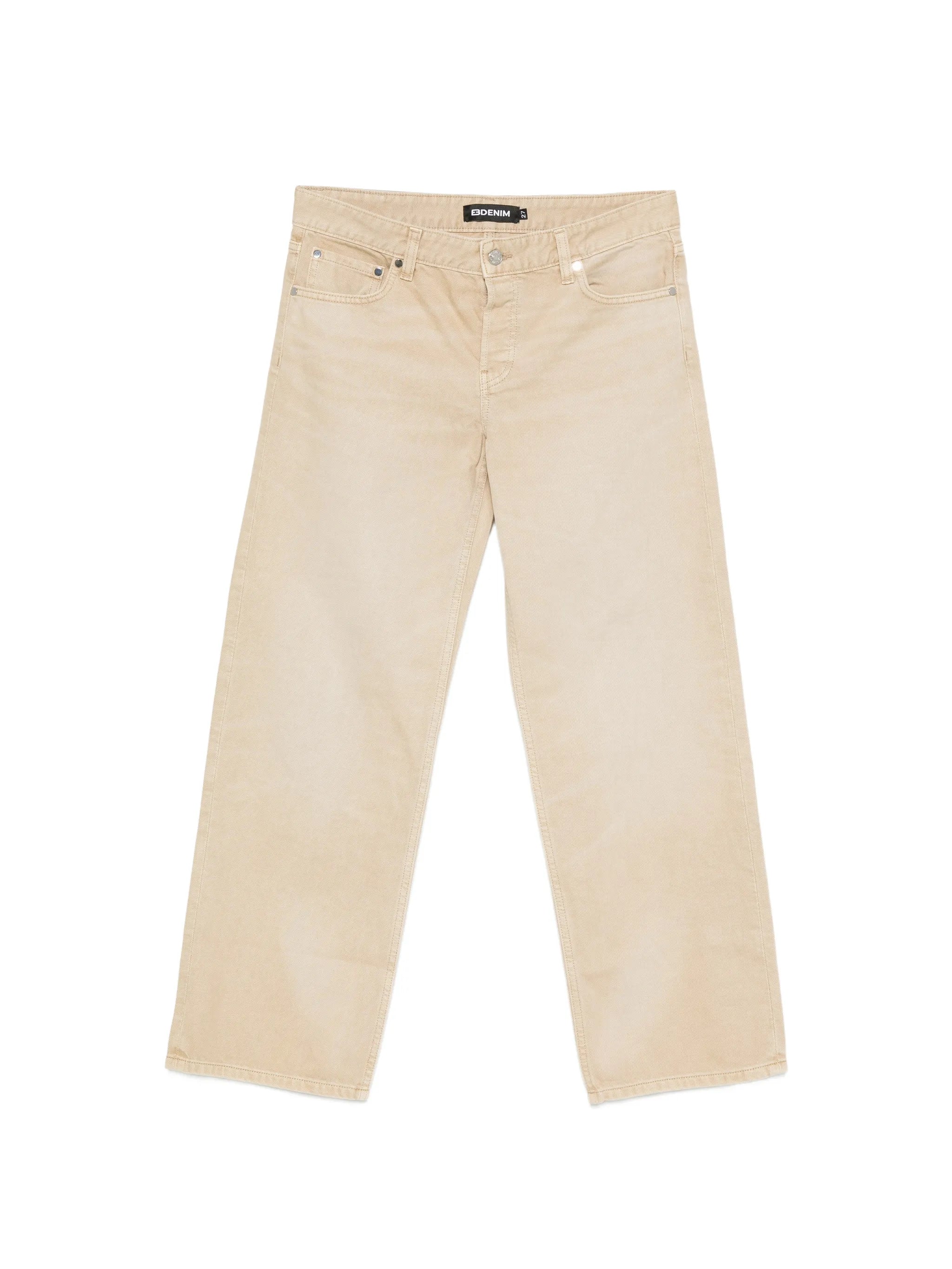 low-rise baggy jeans
