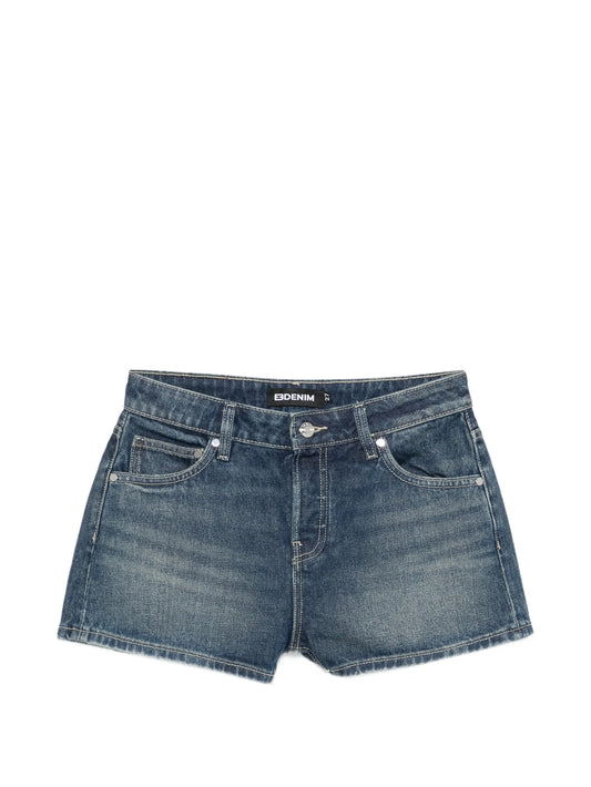 belt-loop pocket shorts