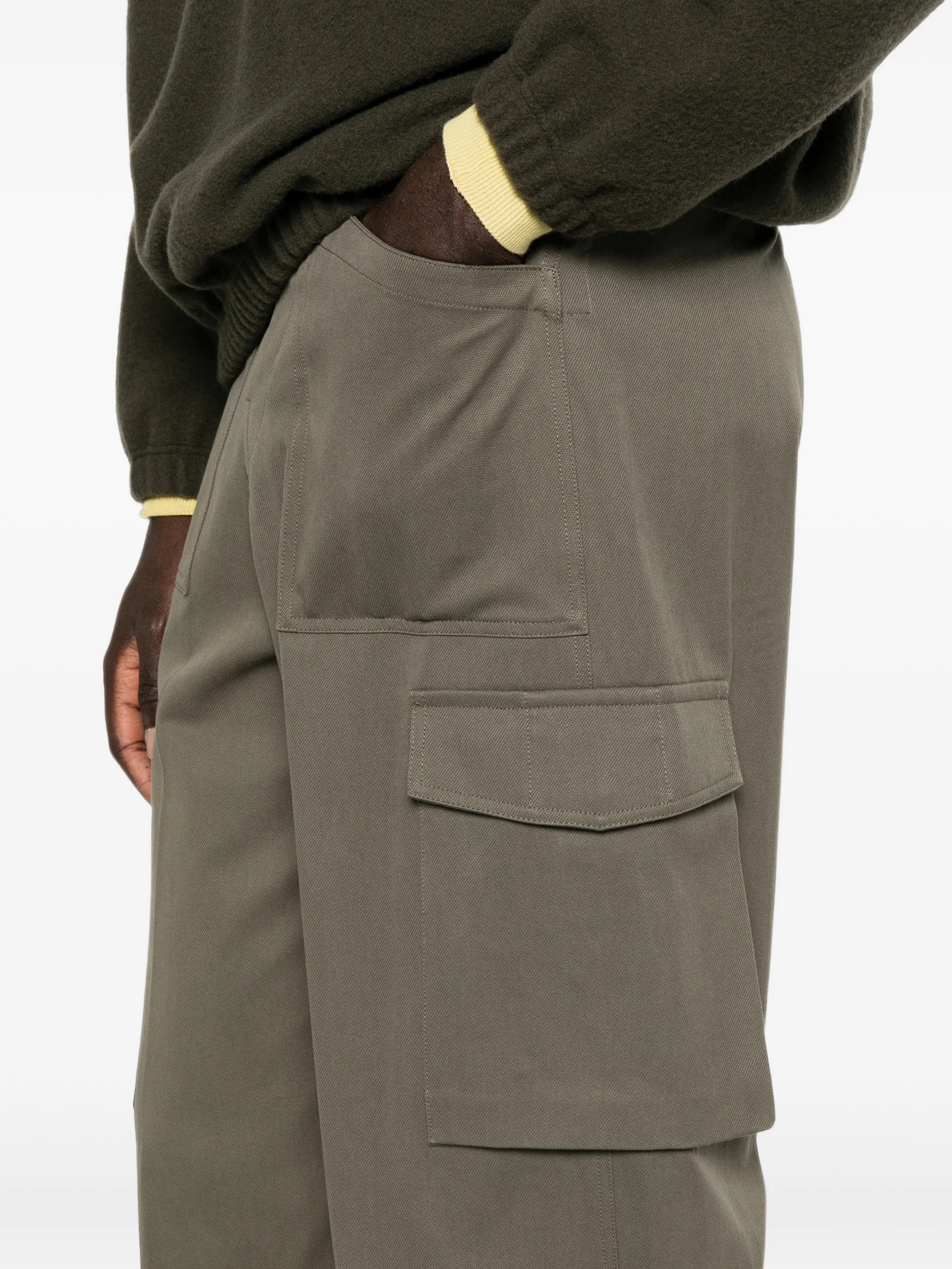 belt-loop cargo pants
