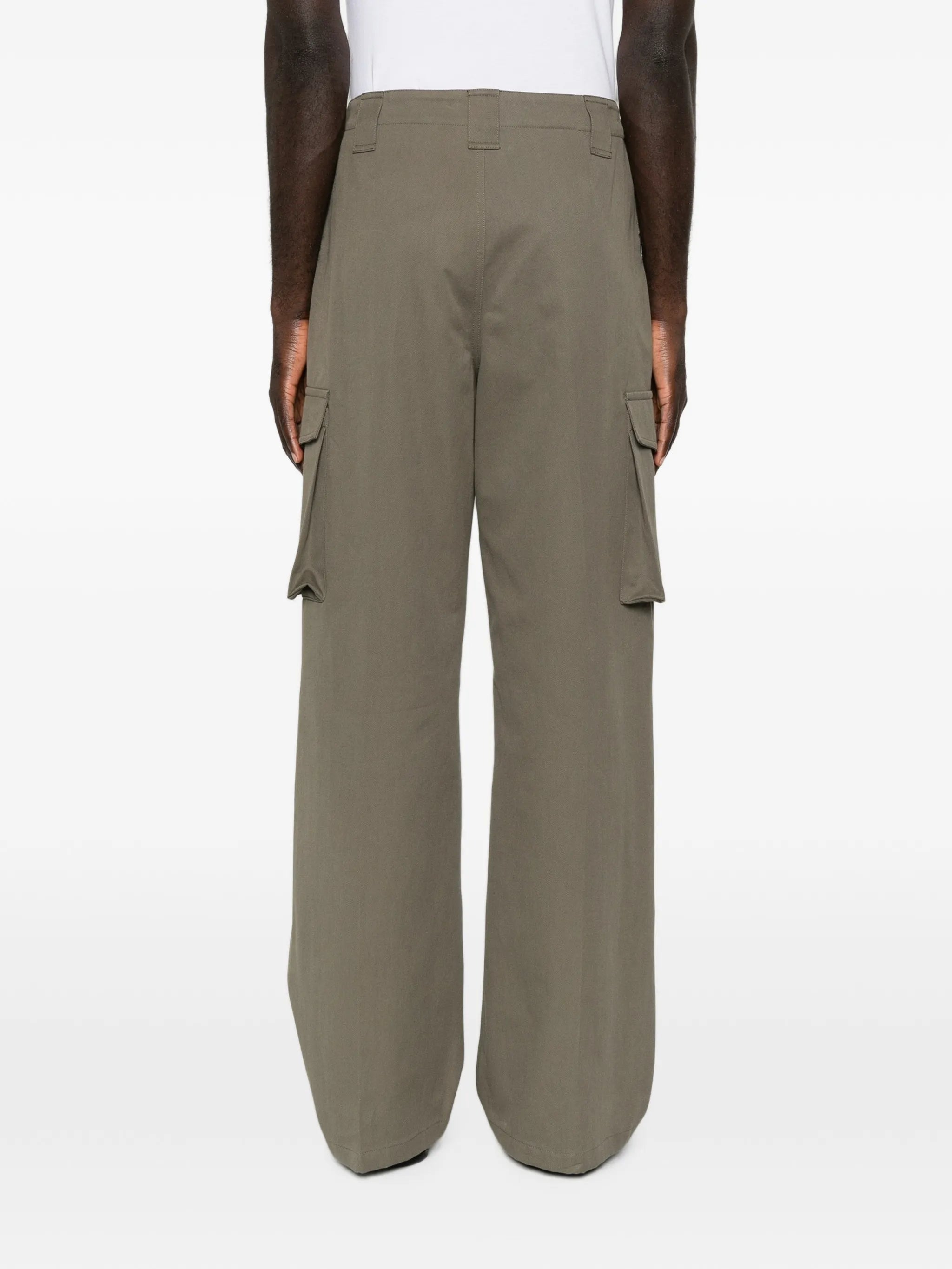 belt-loop cargo pants