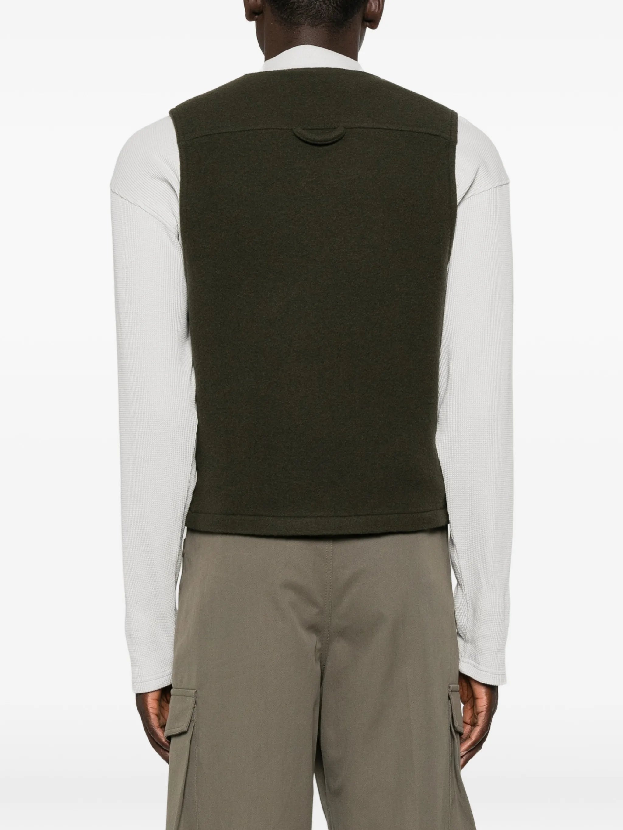 sleeveless zip-fastening gilet