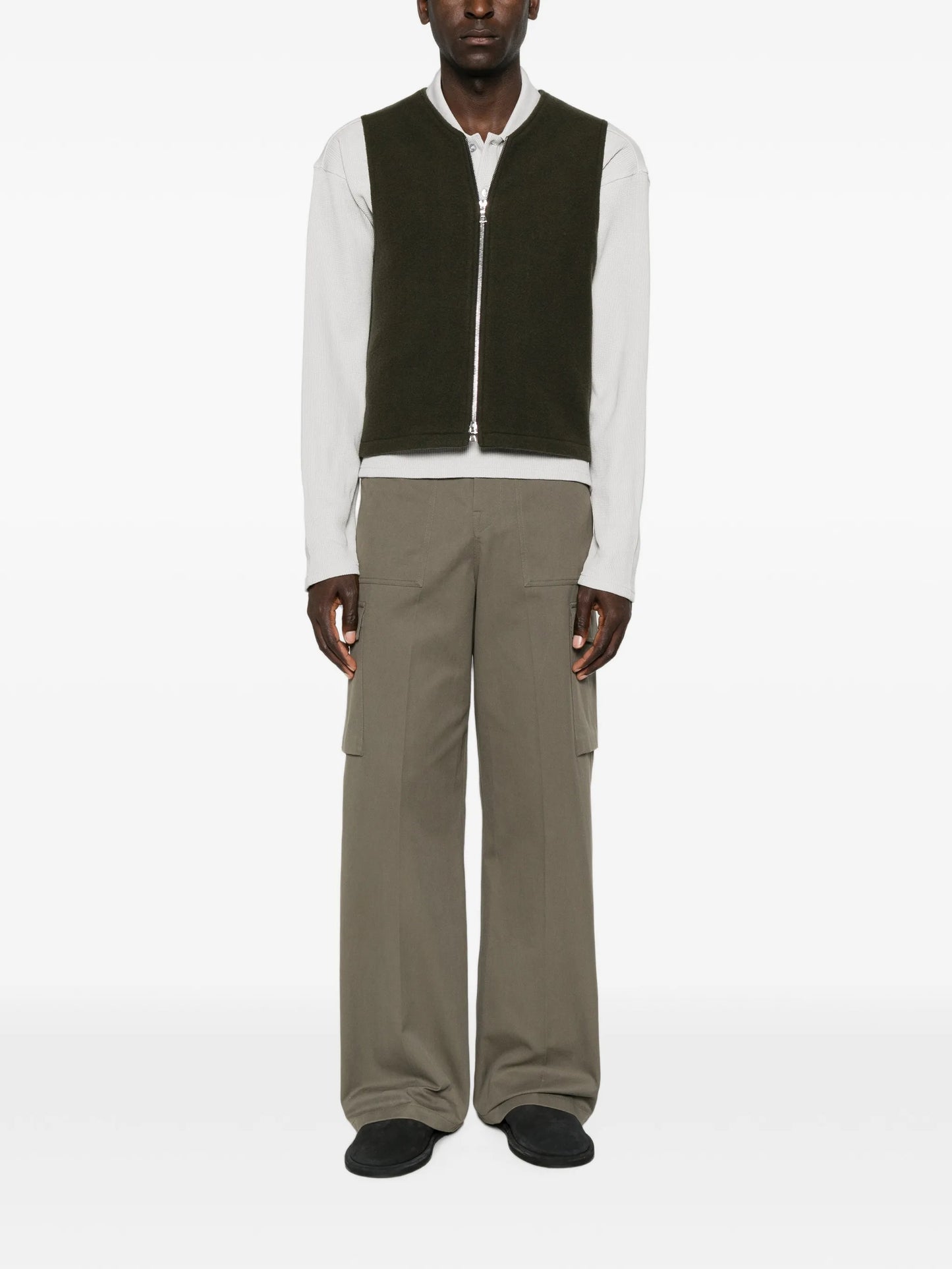 sleeveless zip-fastening gilet