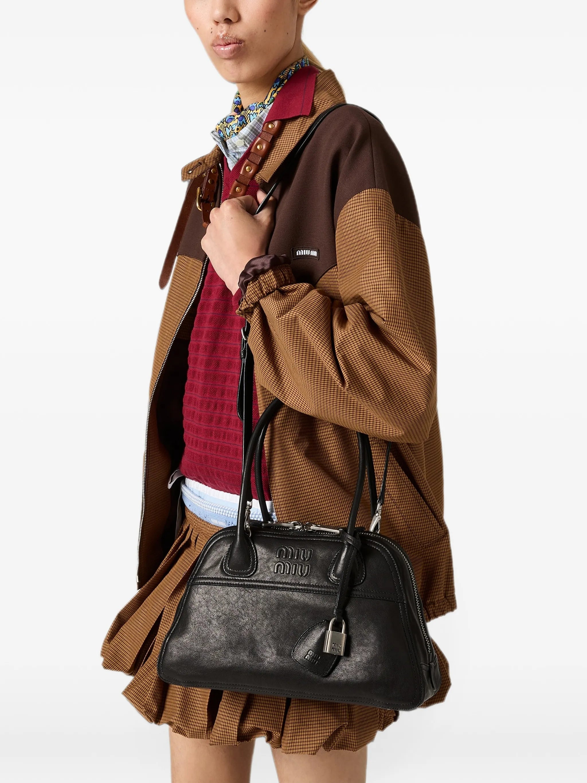 Vivant logo-embossed tote bag