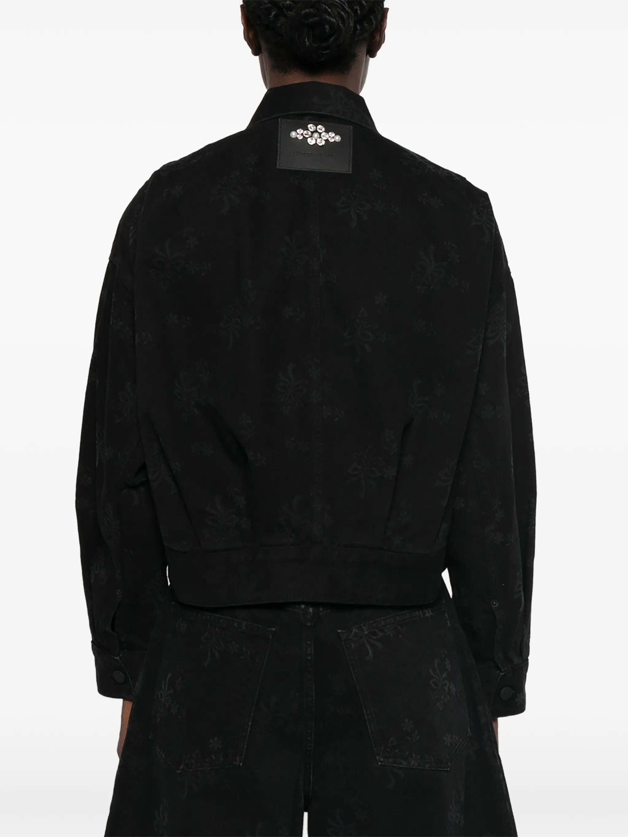 collar-embellished  jacket