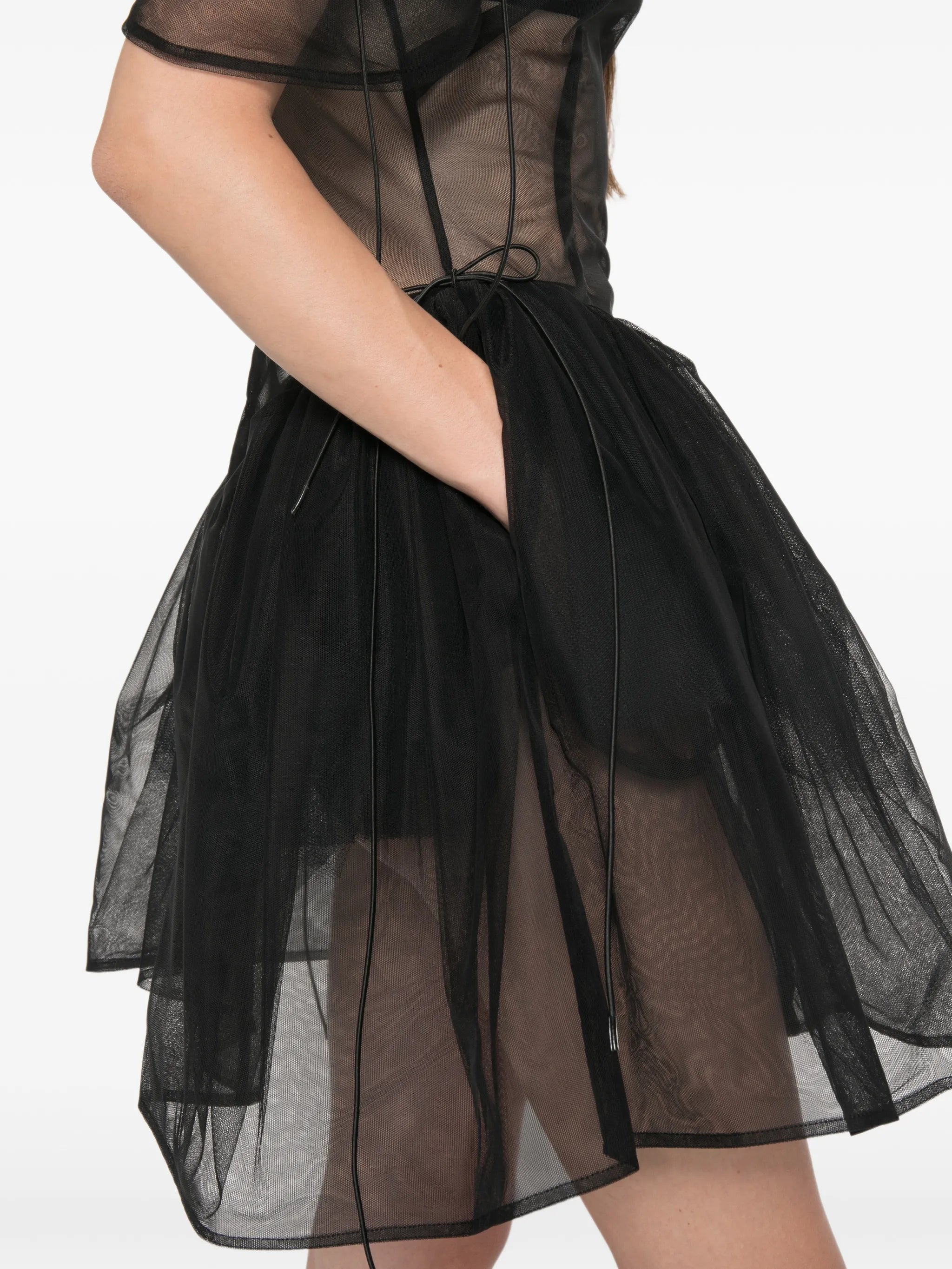 puff-sleeve mini dress