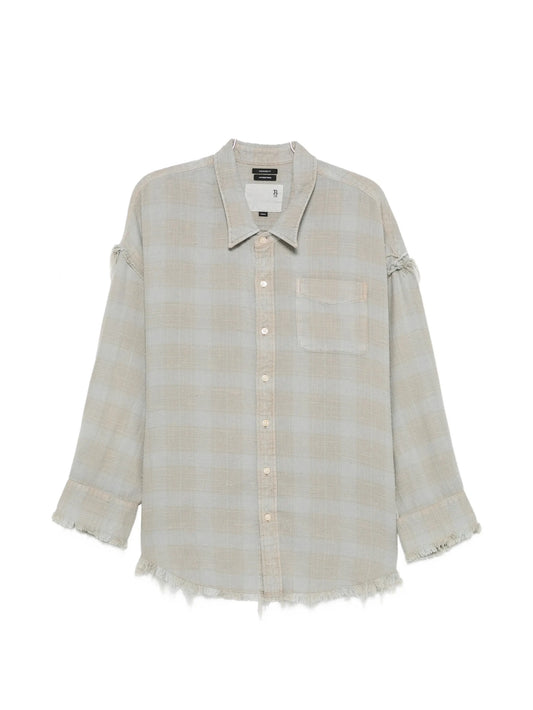 long-sleeve buttoned shirt