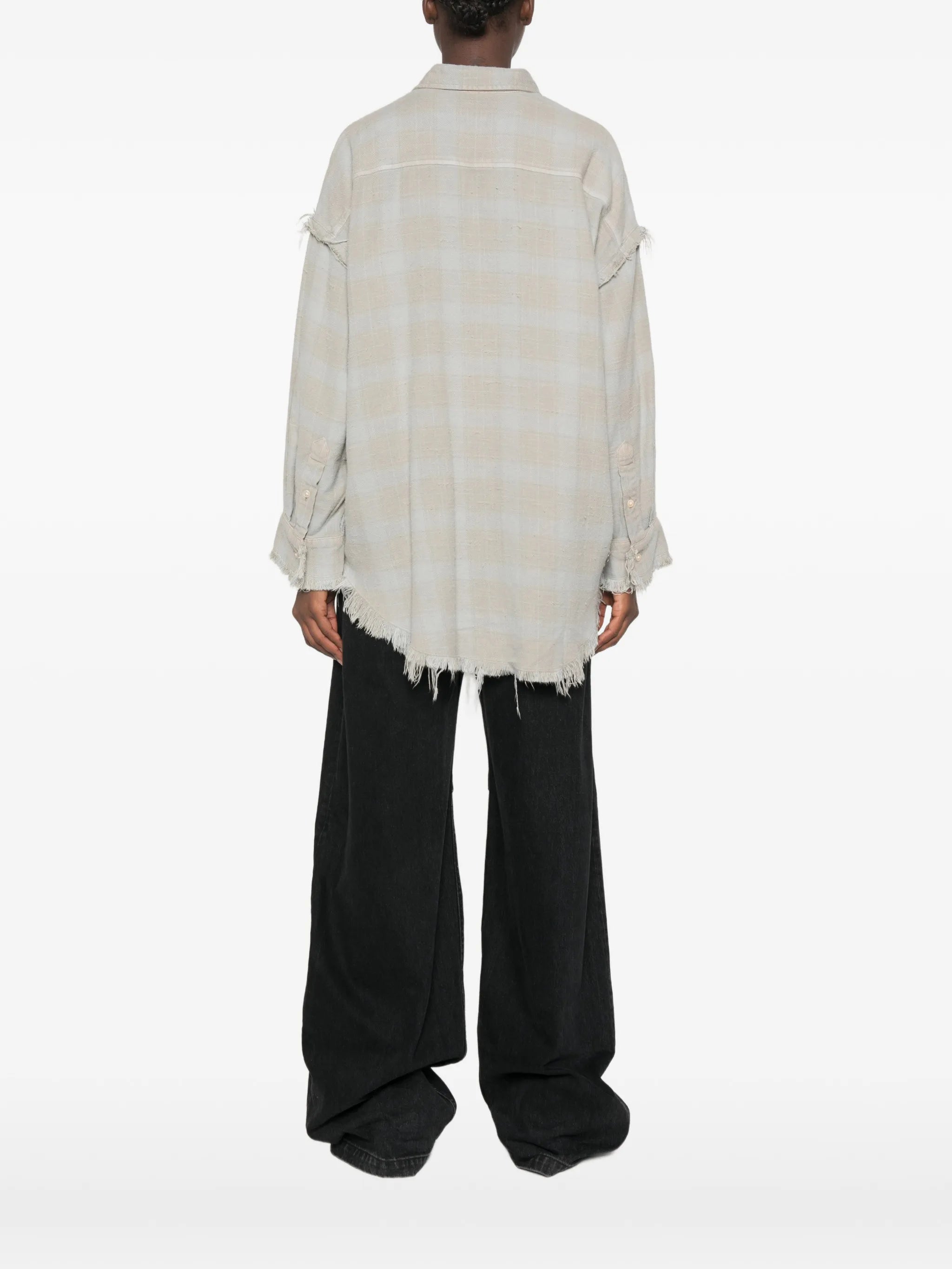 long-sleeve buttoned shirt