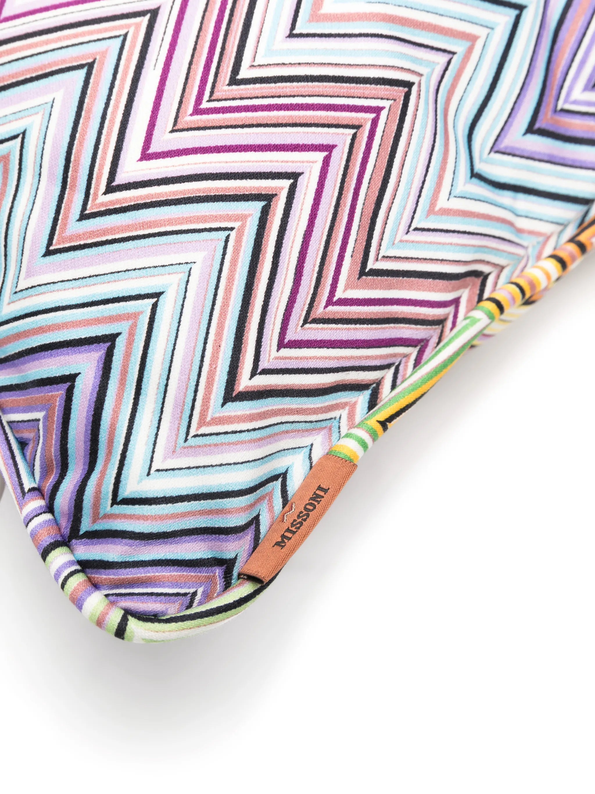 Jarris zigzag cushion