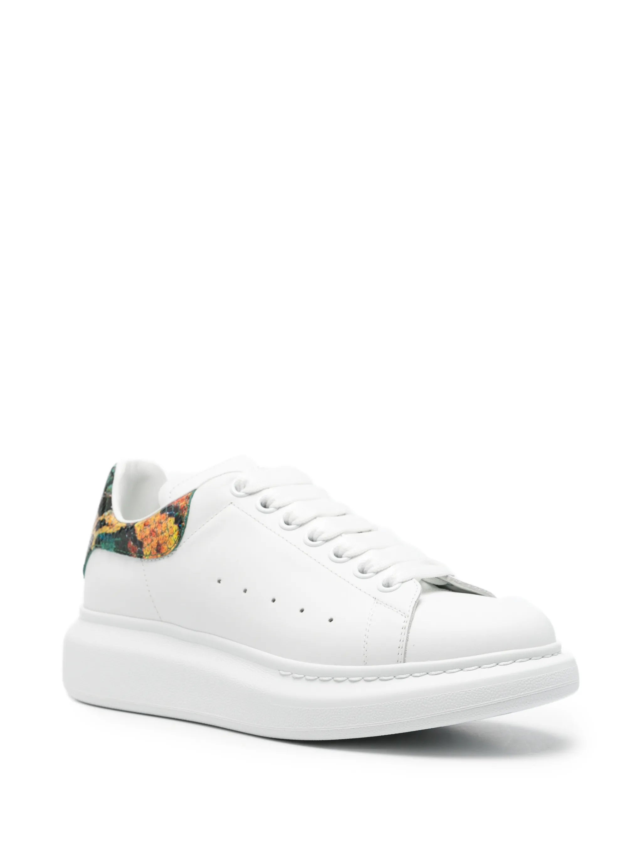 Oversized platform sneakers