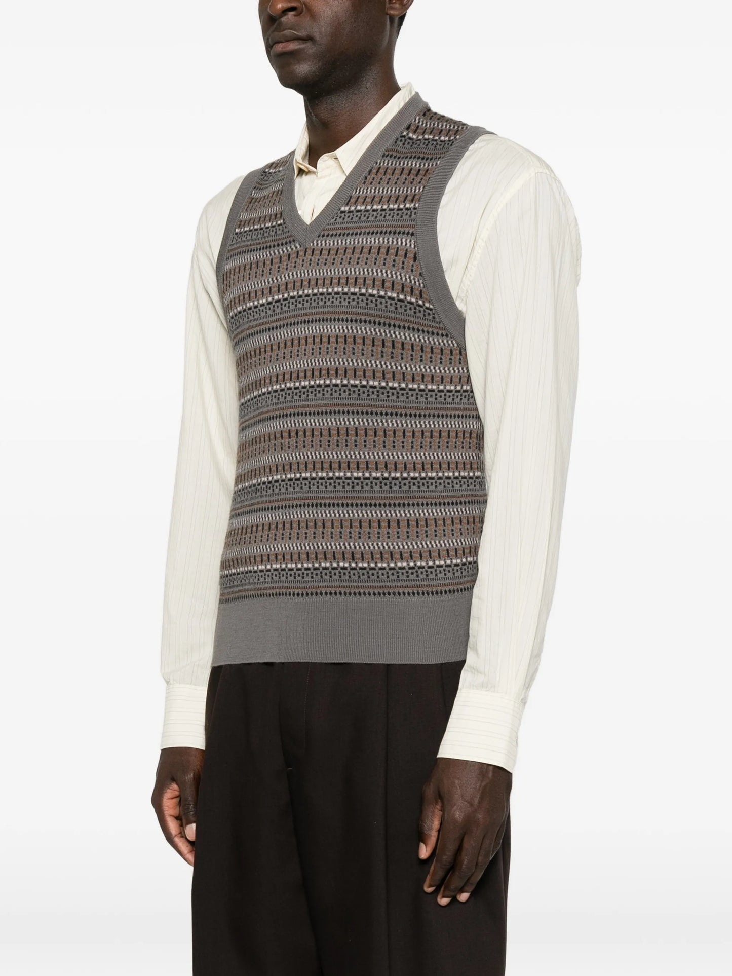 V-neck jacquard-knit vest