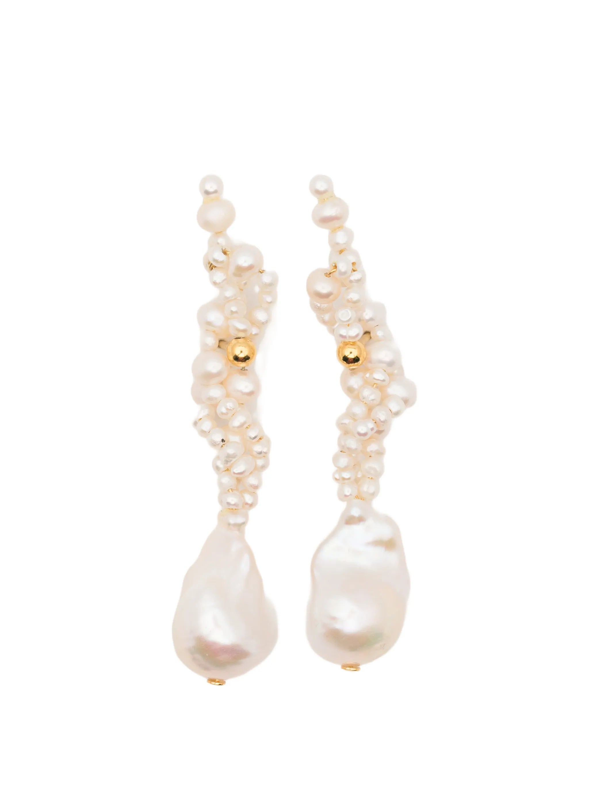 Gotcha pearl earrings