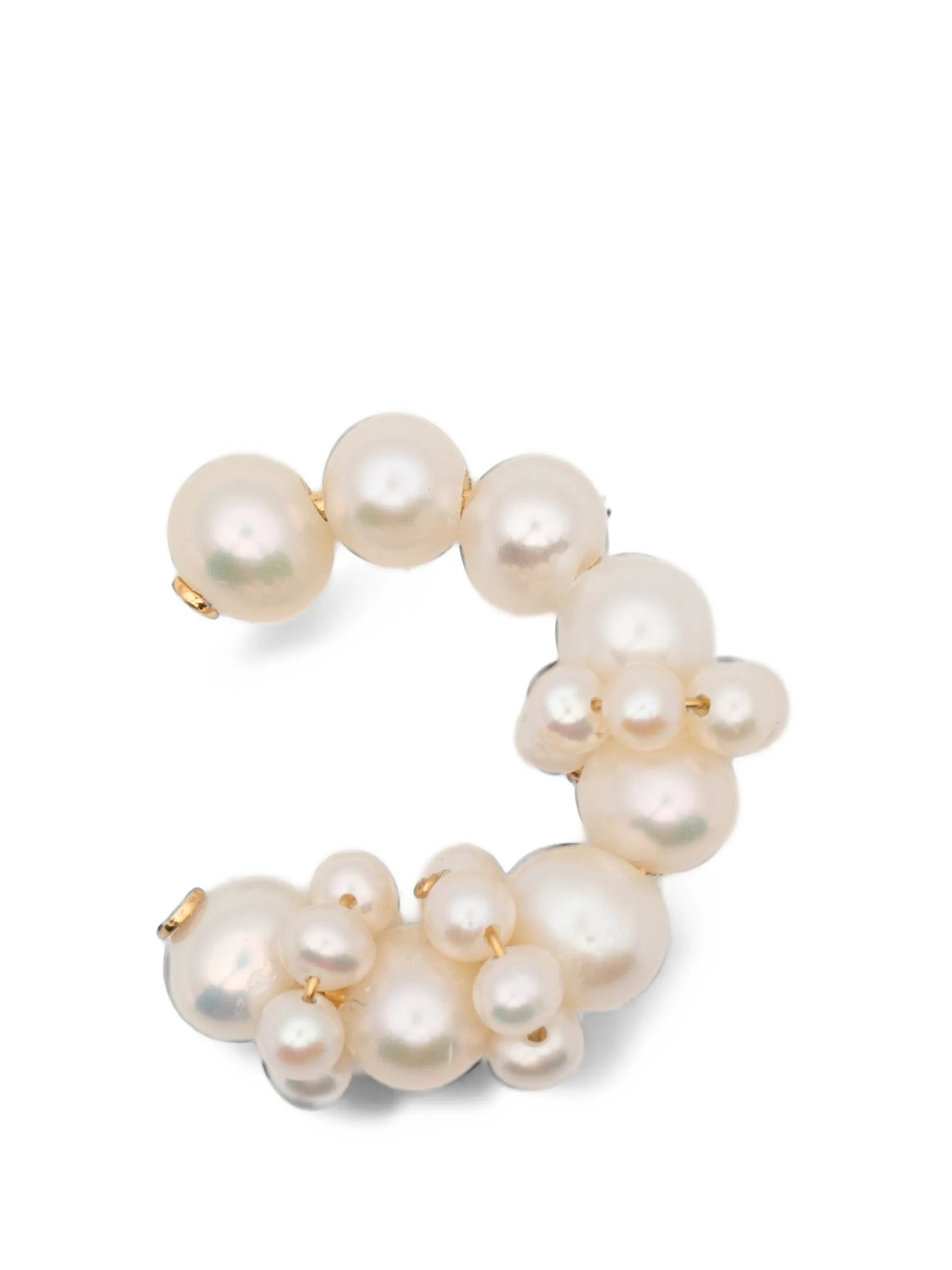 pearl-embellished ear cuff