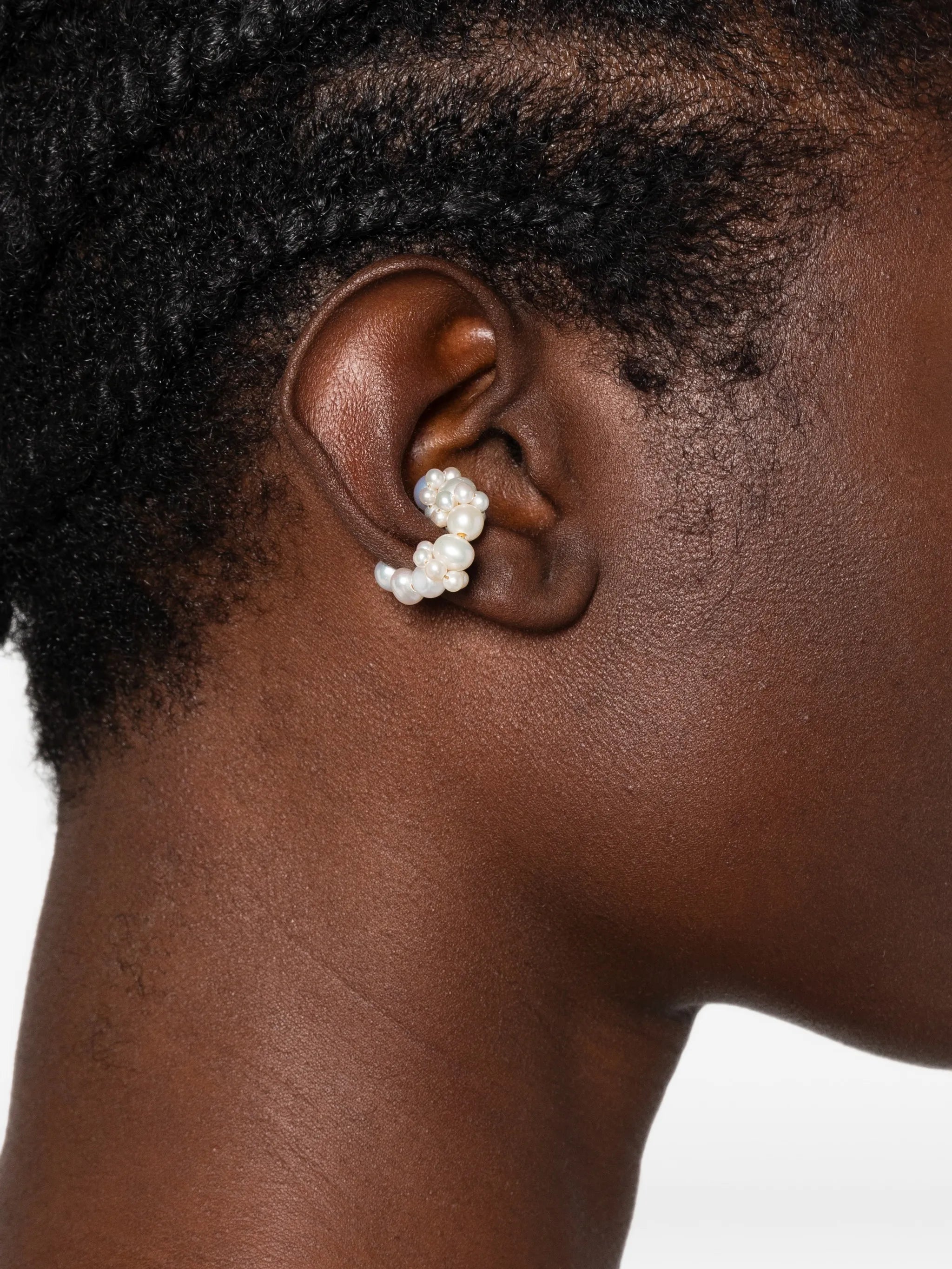 pearl-embellished ear cuff
