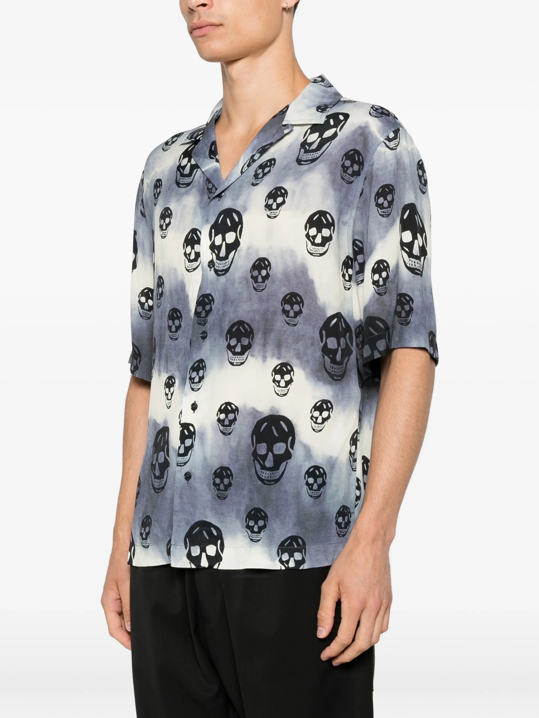 tie-dye Skull hawaiian shirt in indigo/ivory