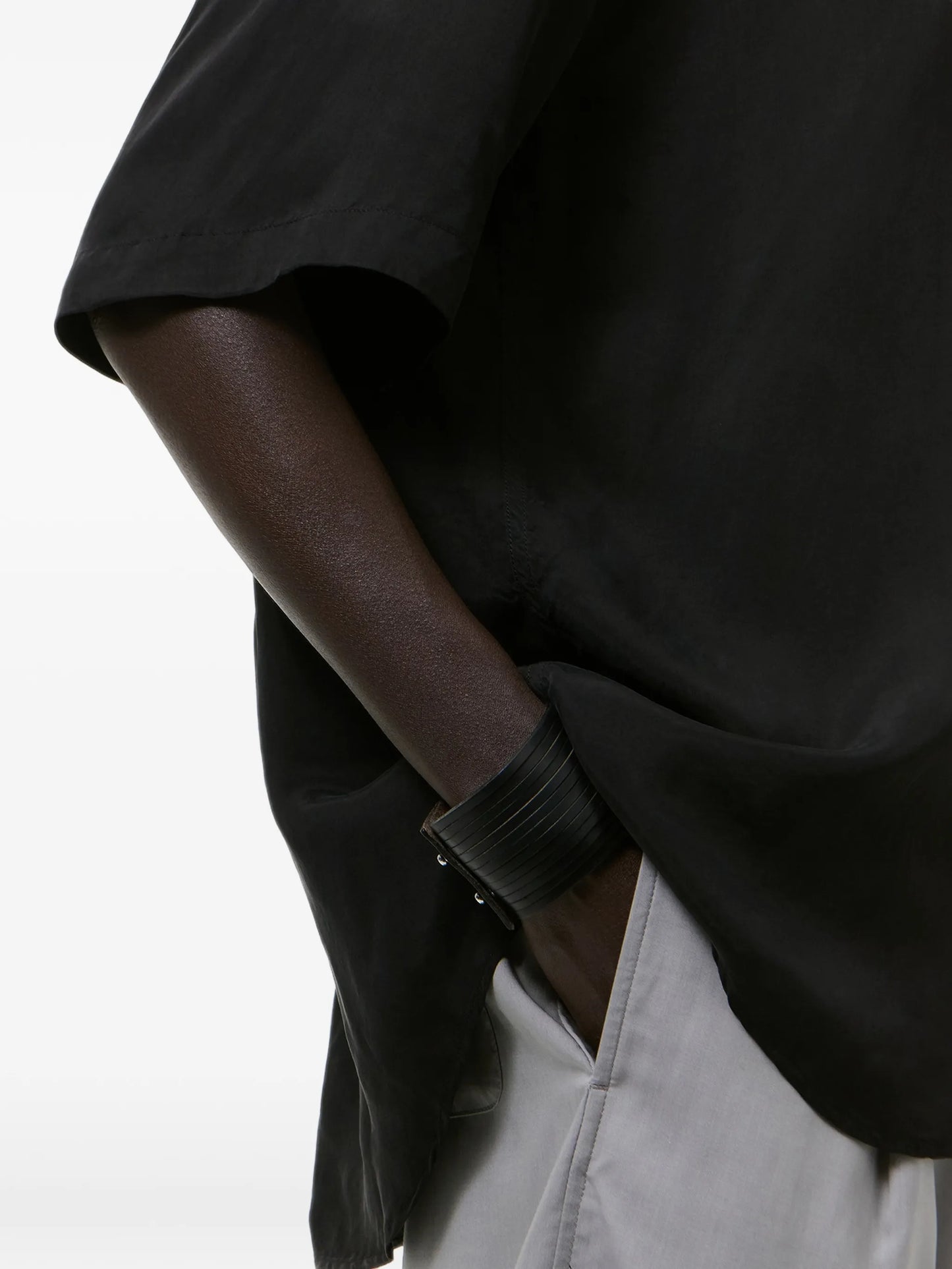 Beyond shirt shortsleeve
