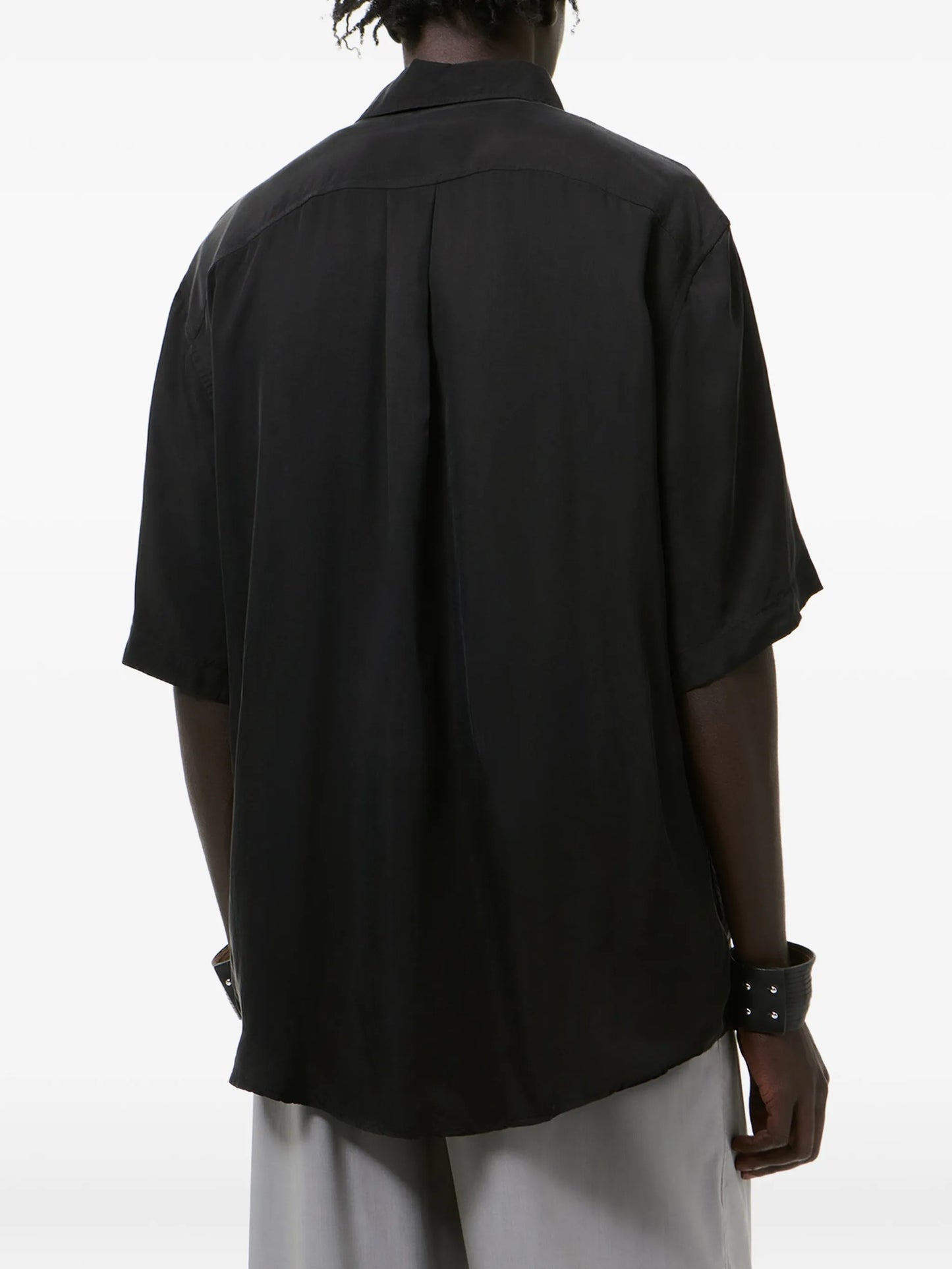 Beyond shirt shortsleeve