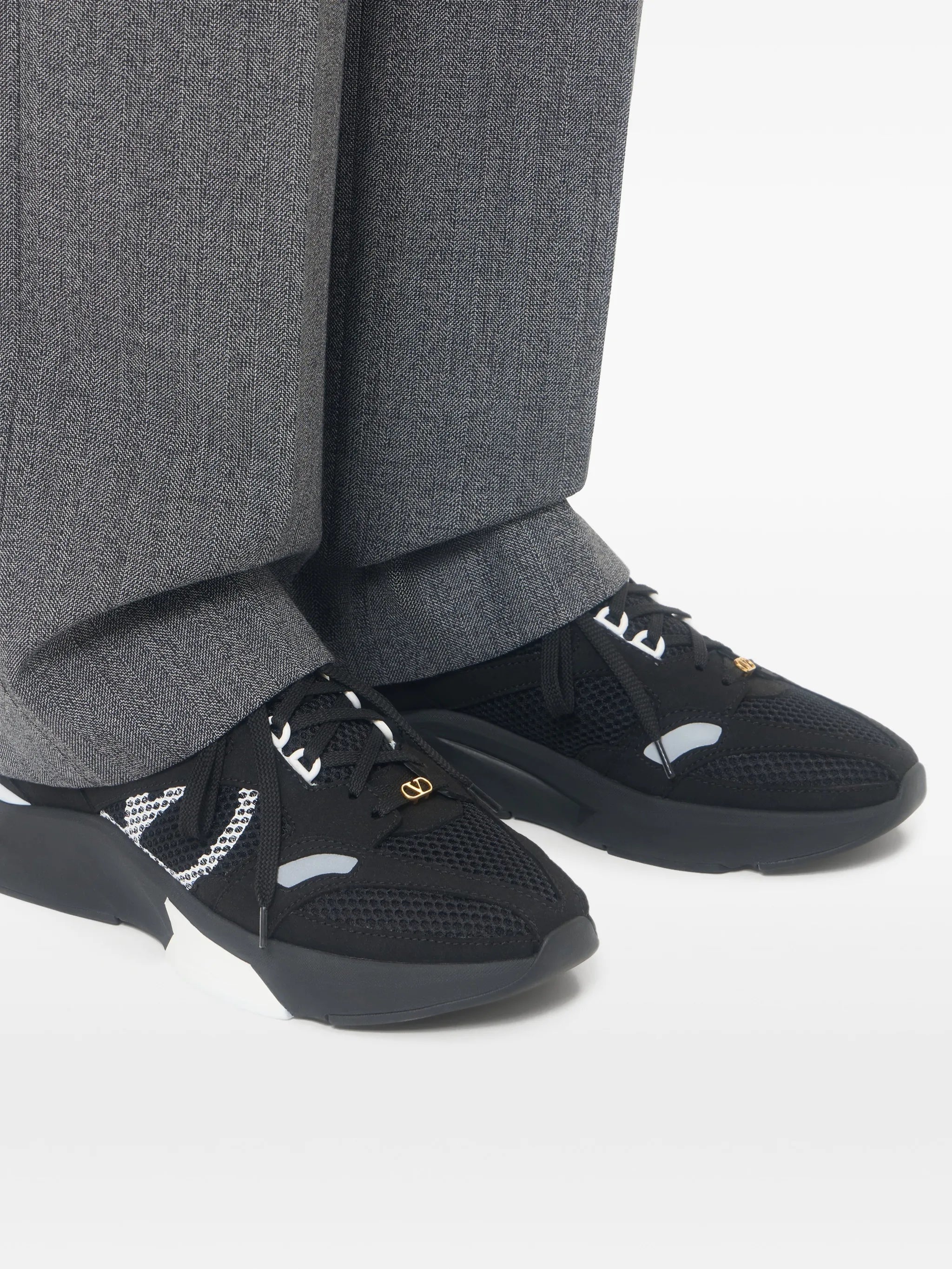 Demivee mesh-panel sneakers