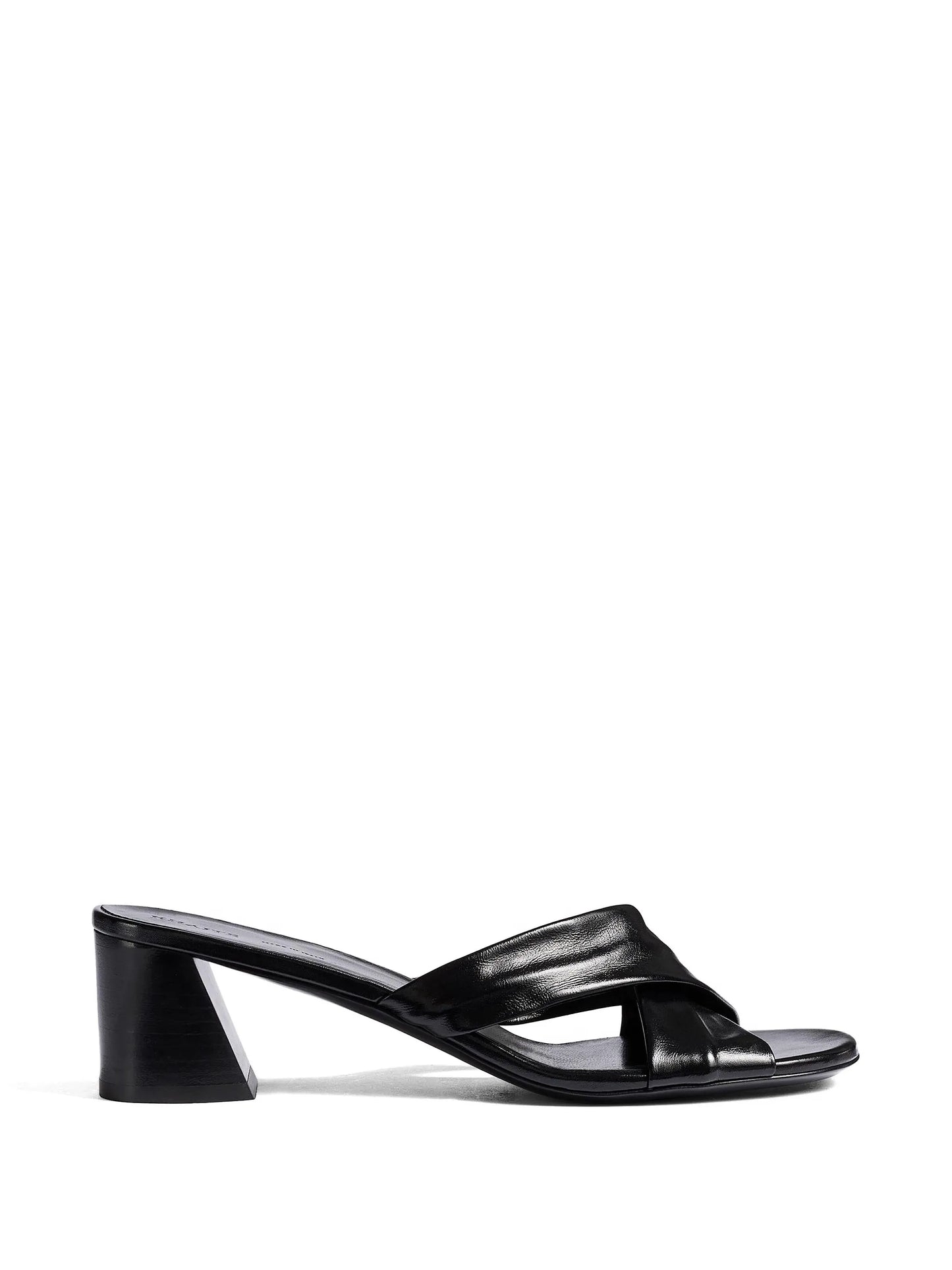 Liria sandals