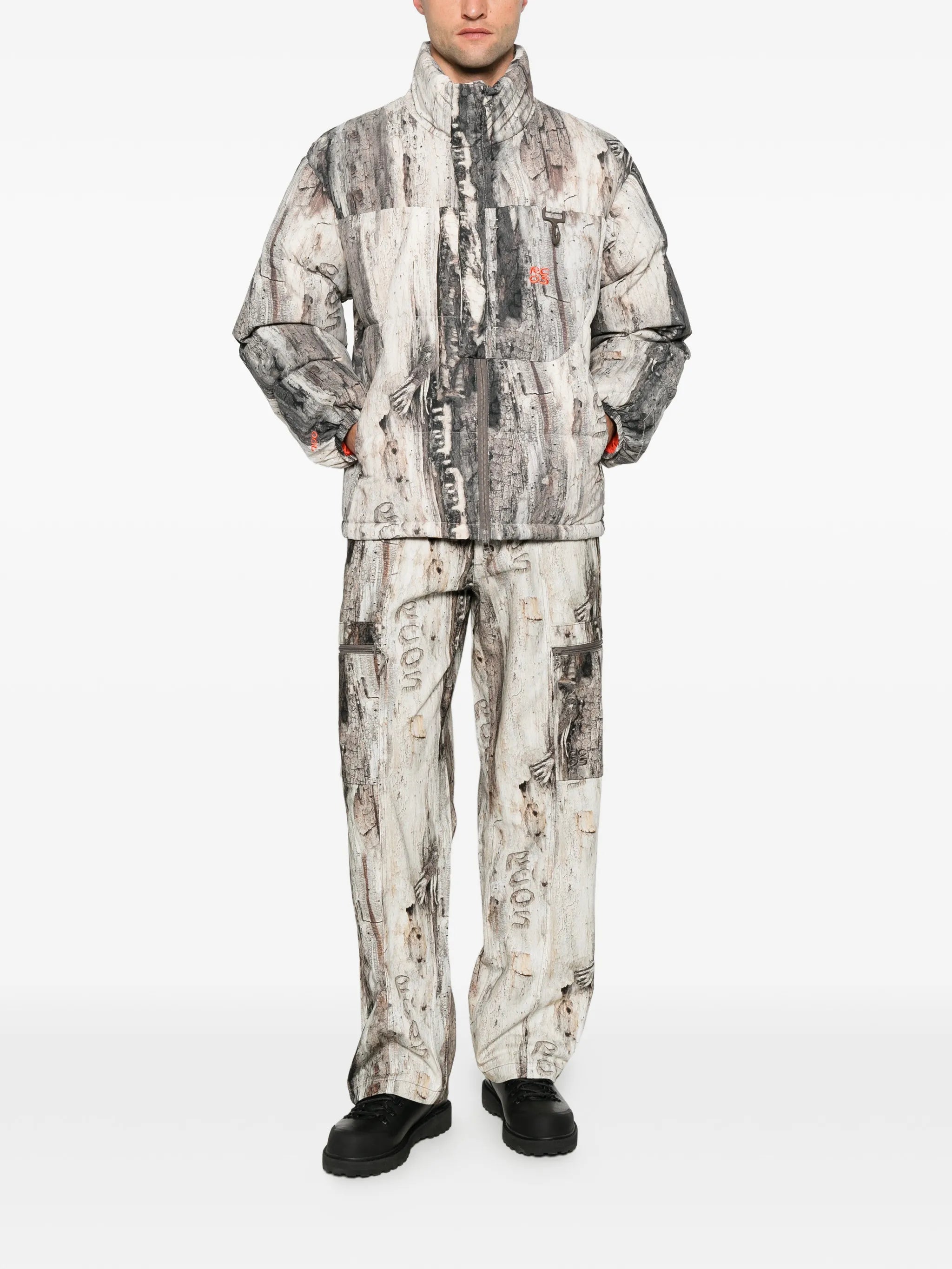 Lassen tree-bark-print cargo pants