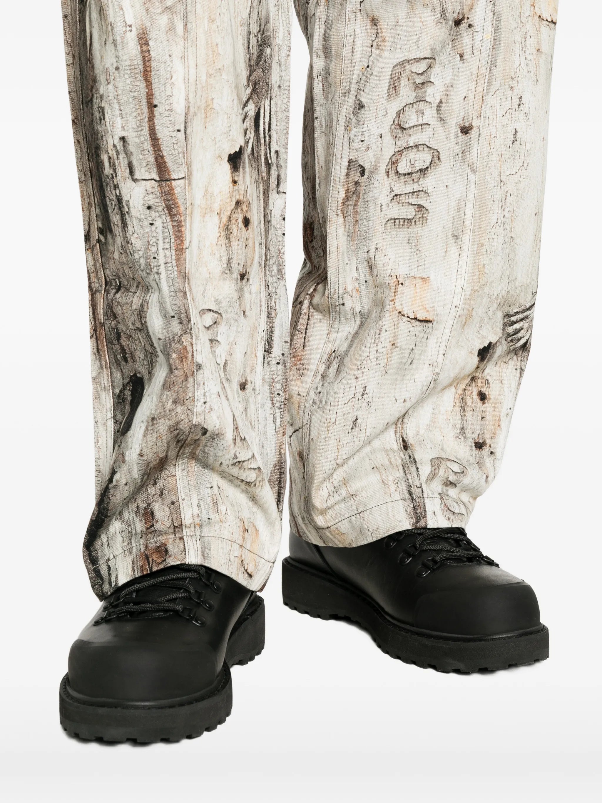 Lassen tree-bark-print cargo pants
