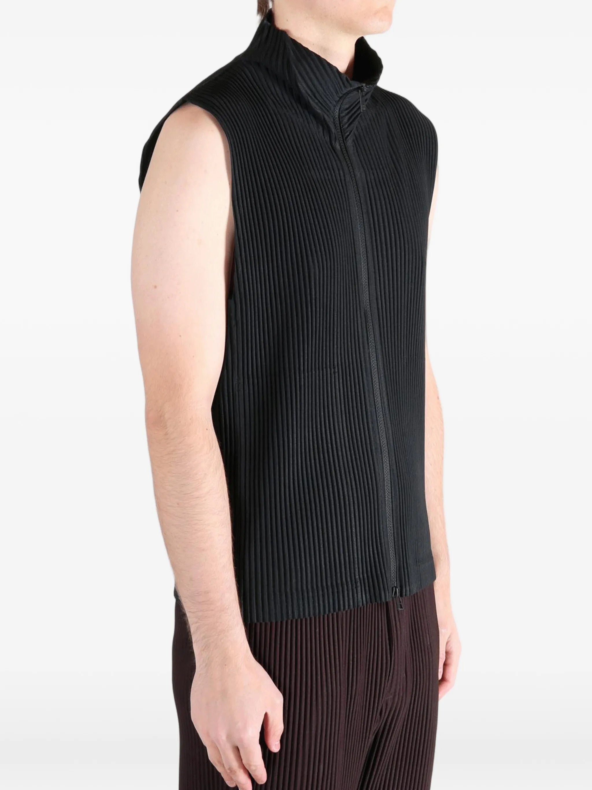 Monthly Colors : April pleated zip-up T-shirt