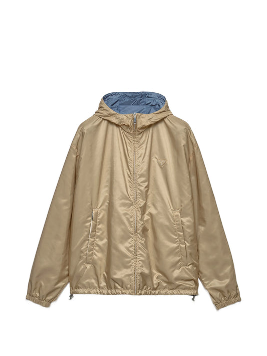 reversible logo-plaque jacket