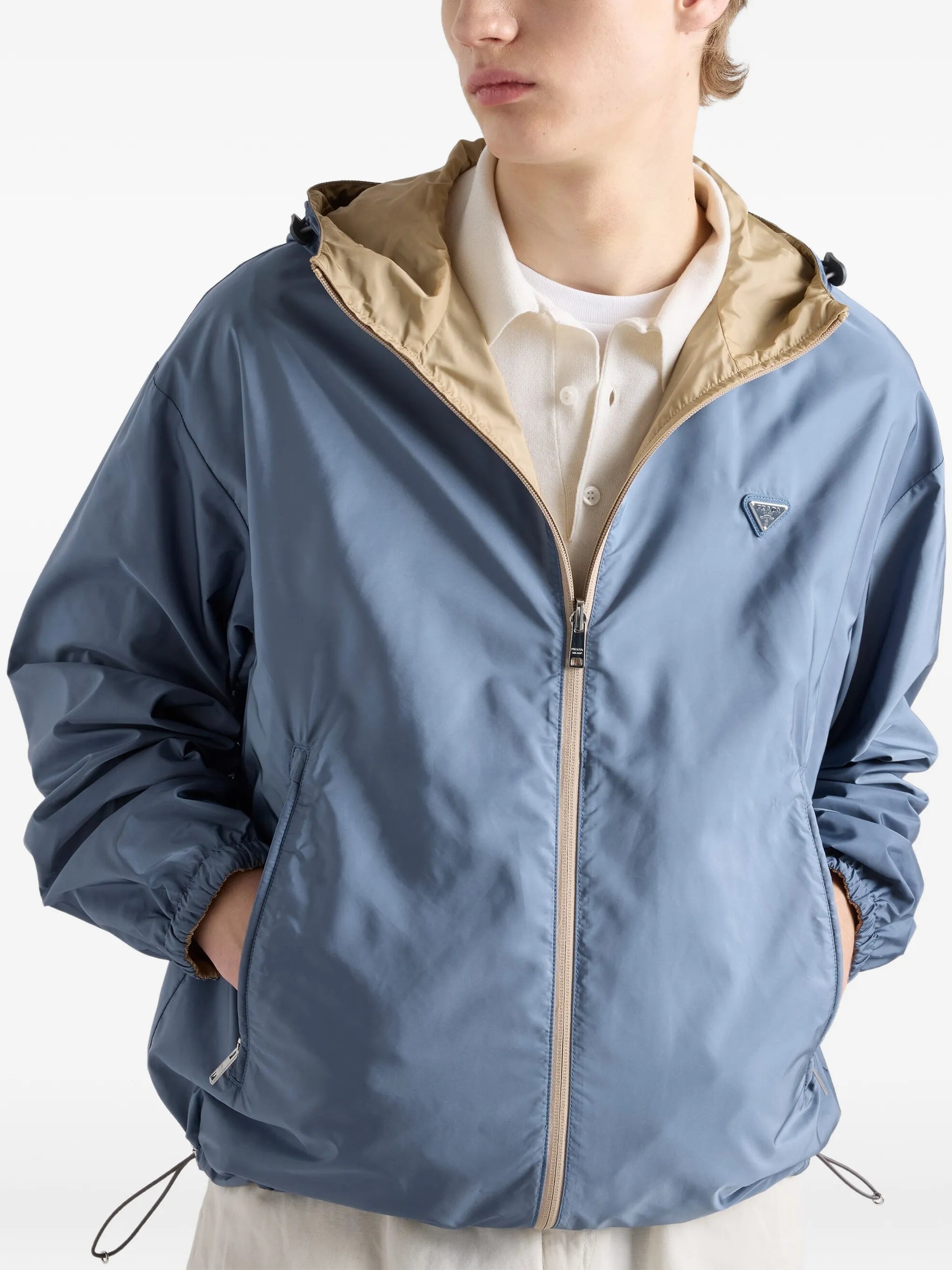 reversible logo-plaque jacket
